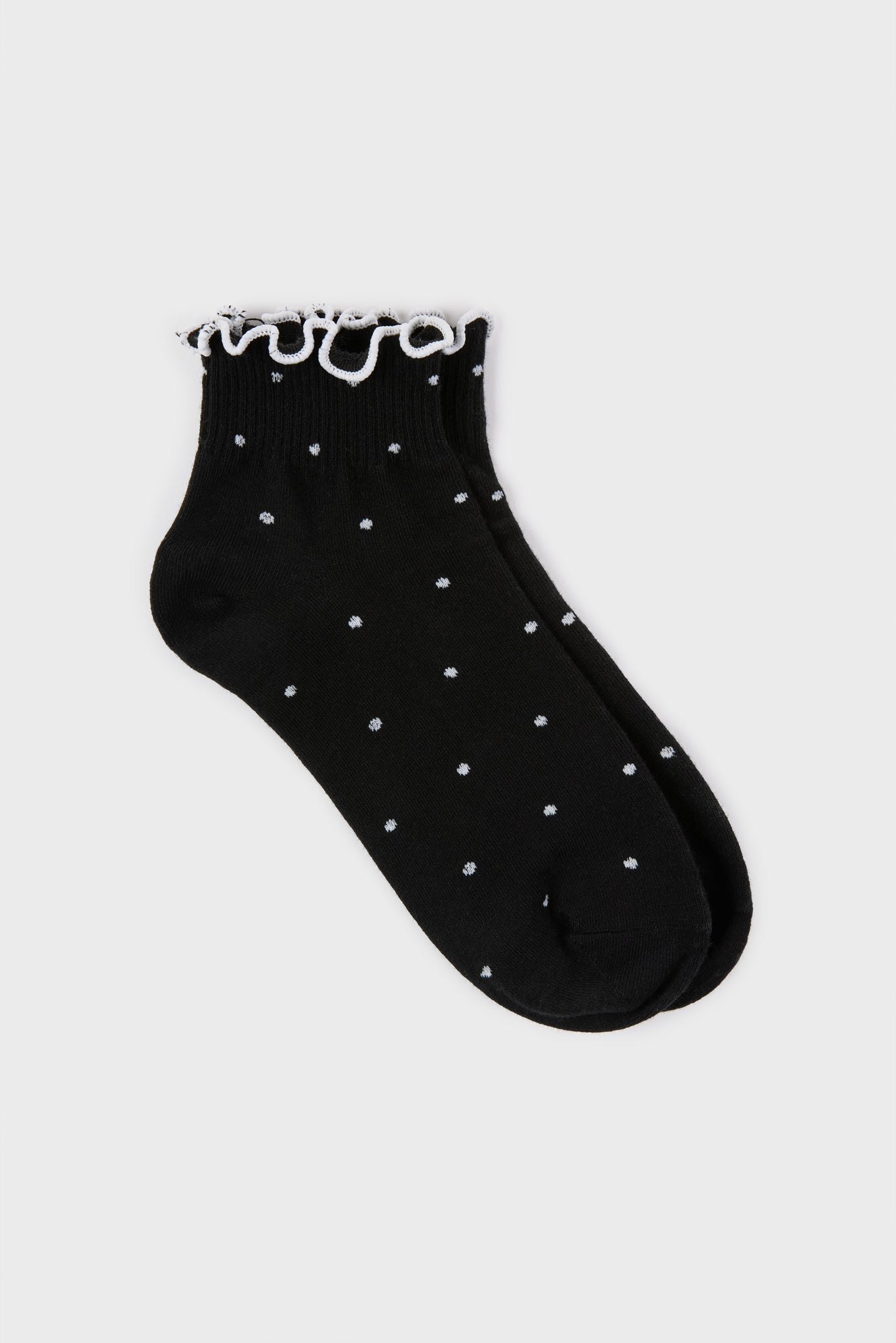 Black and white polka dot ruffle trim socks_2