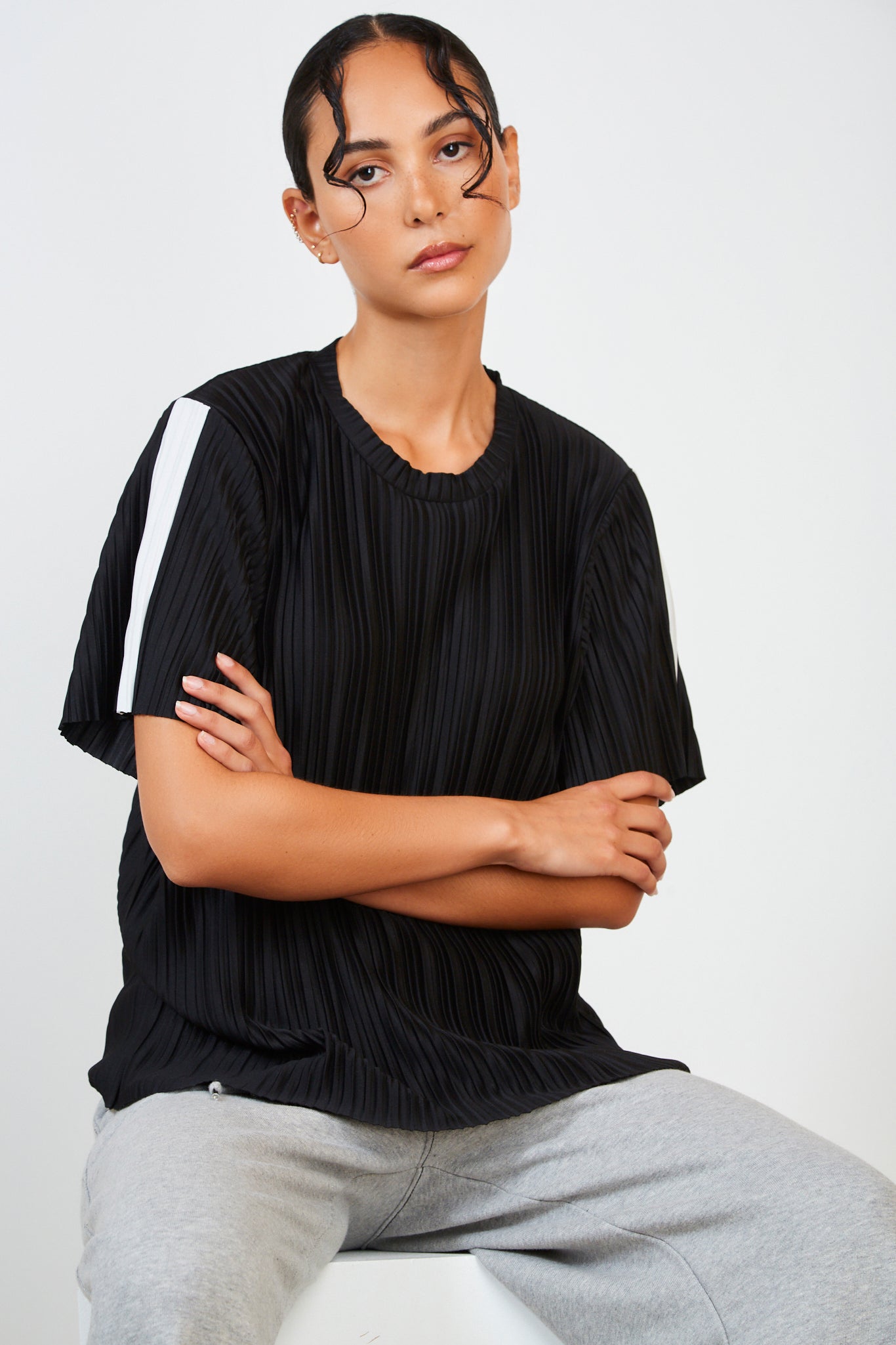 Black and white side strip ribbed tee_5