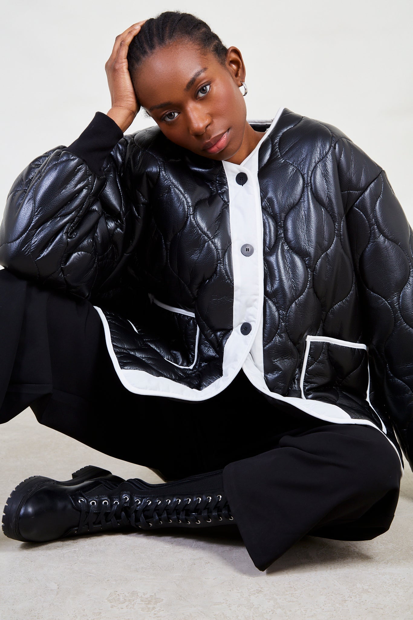 Black and white vegan leather wave stitch coat_5