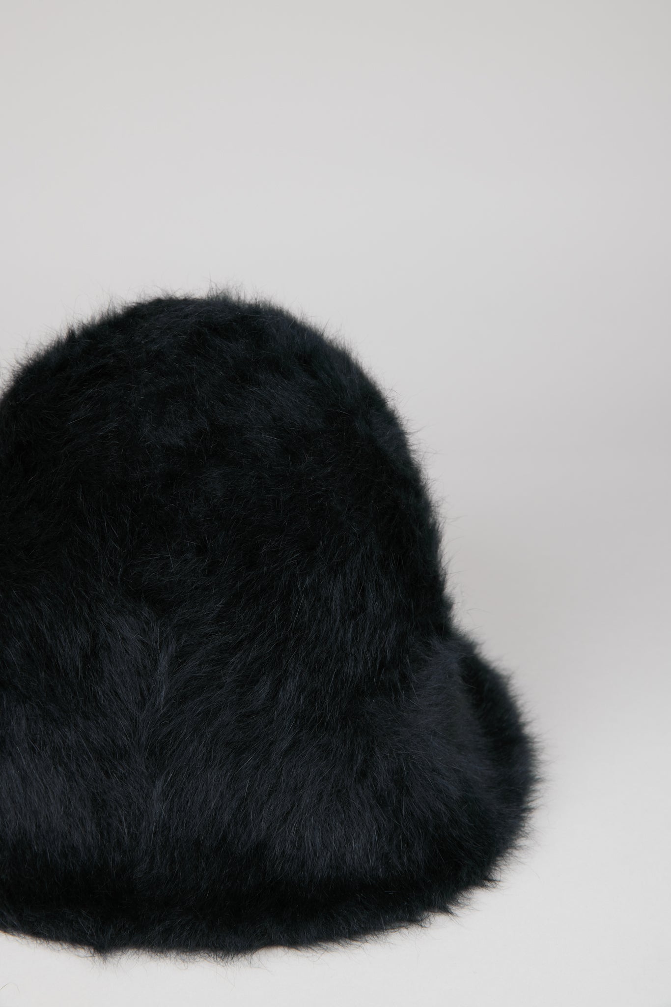 Black angora blend bucket hat_2