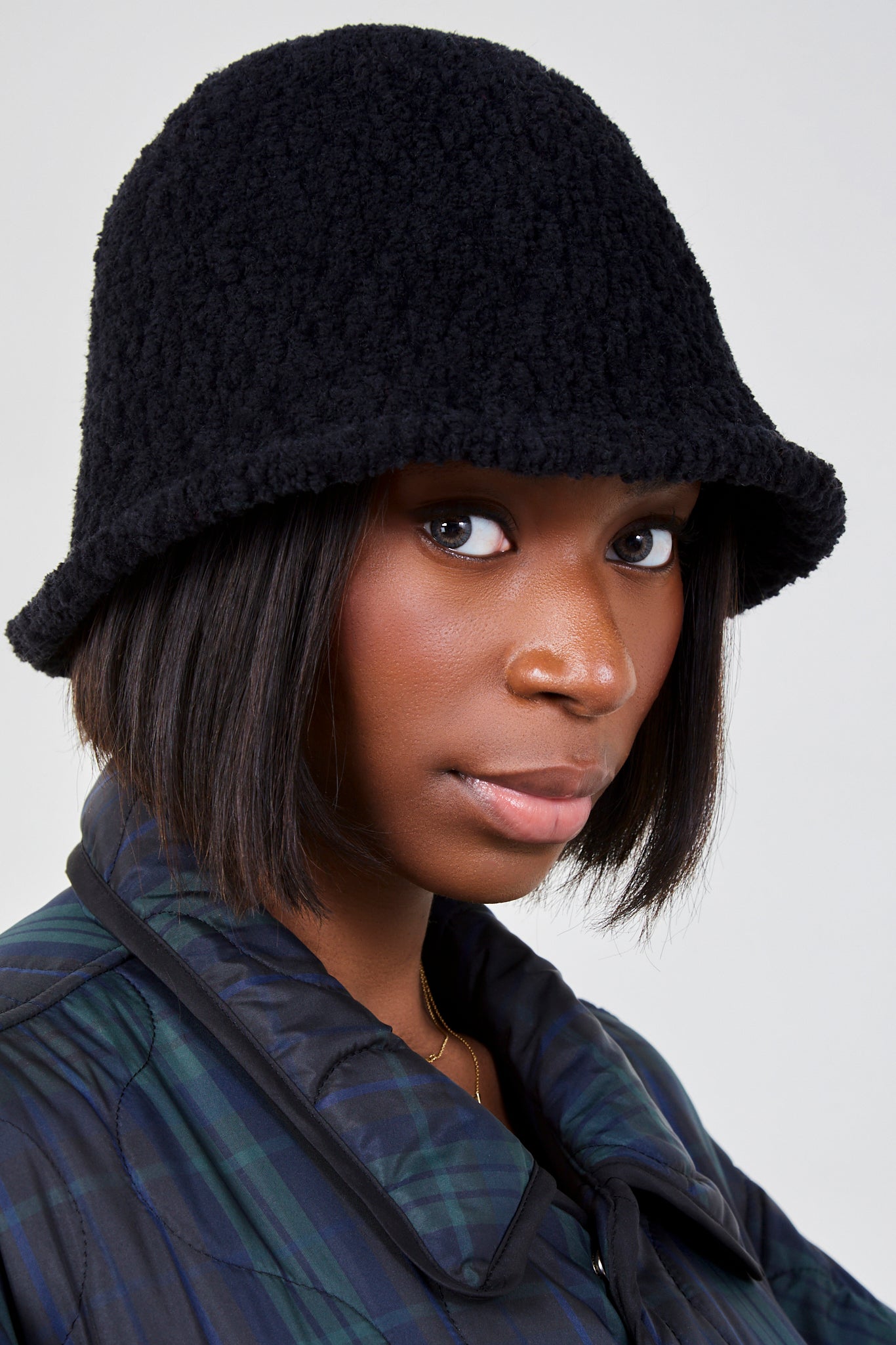 Black boucle bell shaped bucket hat_3