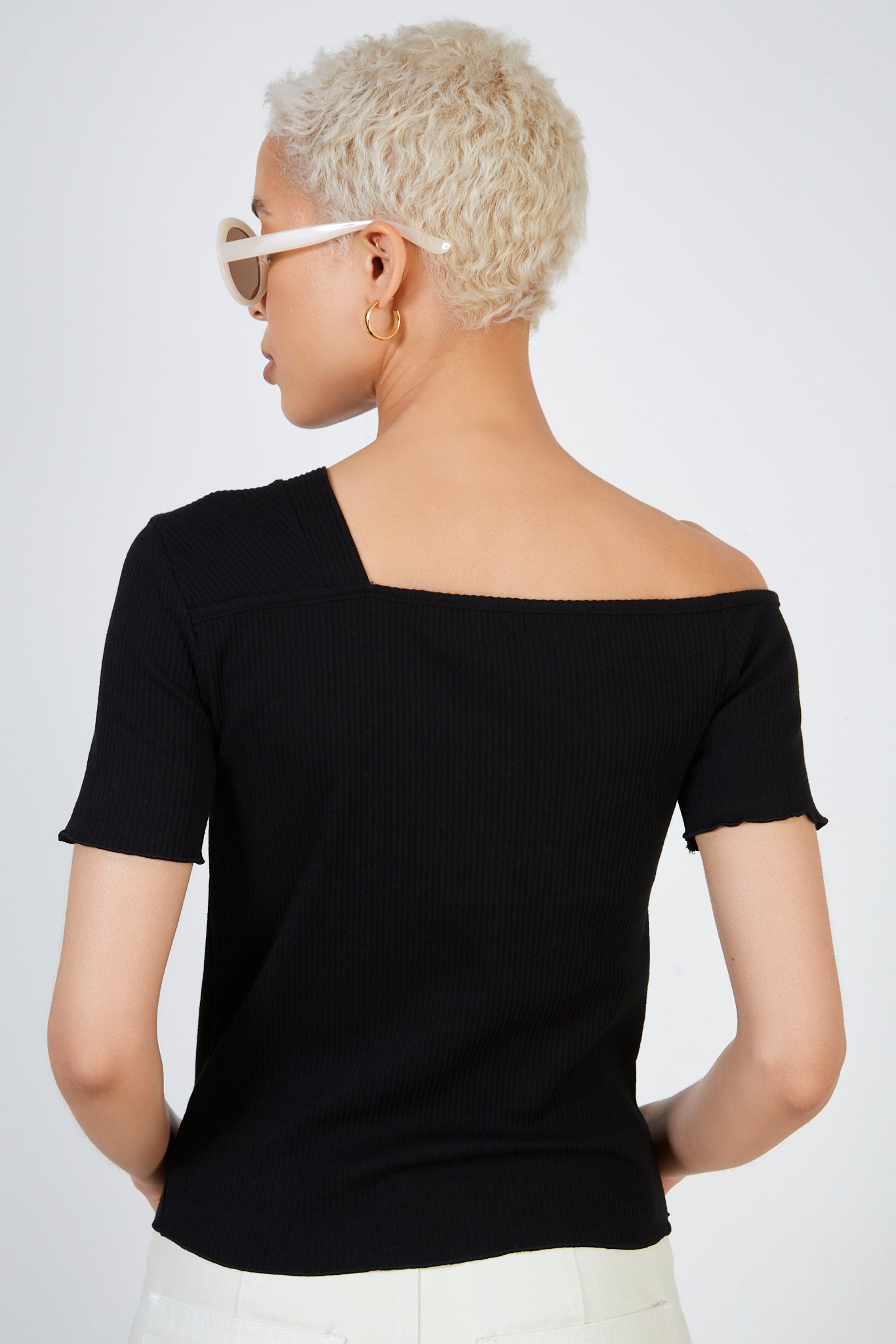 Black diagonal button tee_2