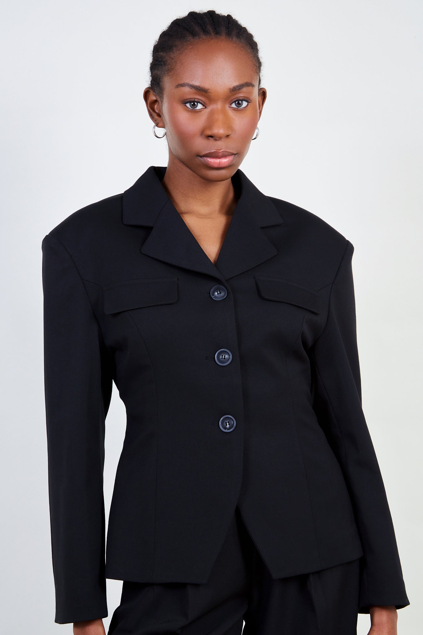 Black fitted blazer_1