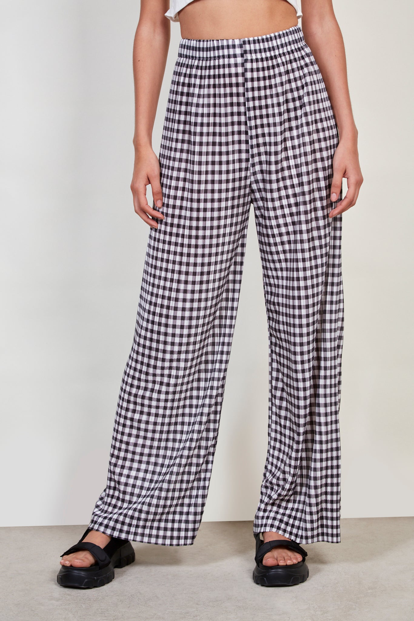 Black gingham trousers_1