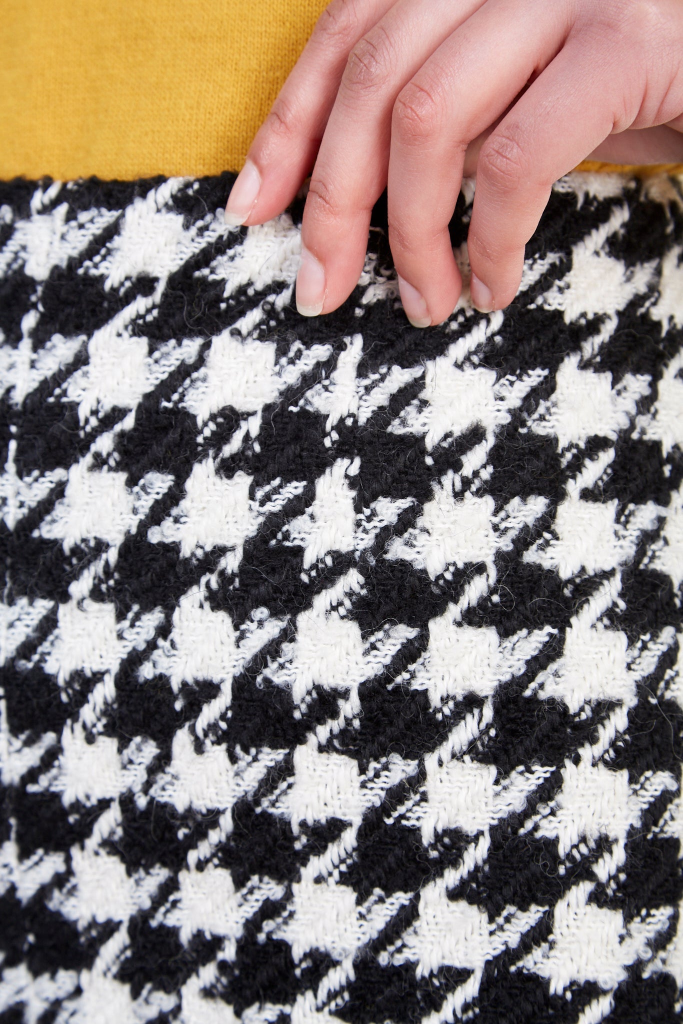 Black houndstooth check wool blend skirt_4