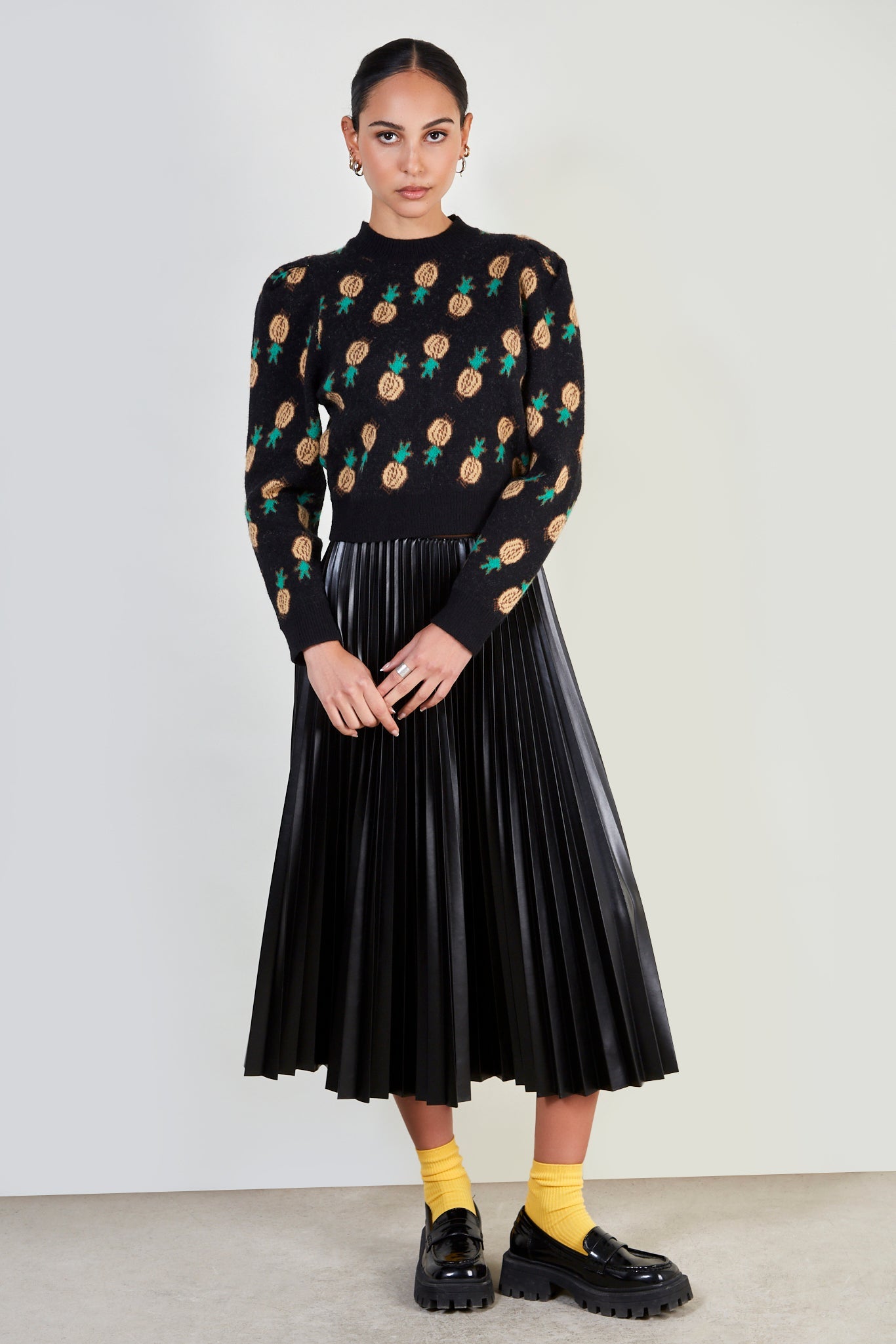 Black intarsia pineapple jumper_2