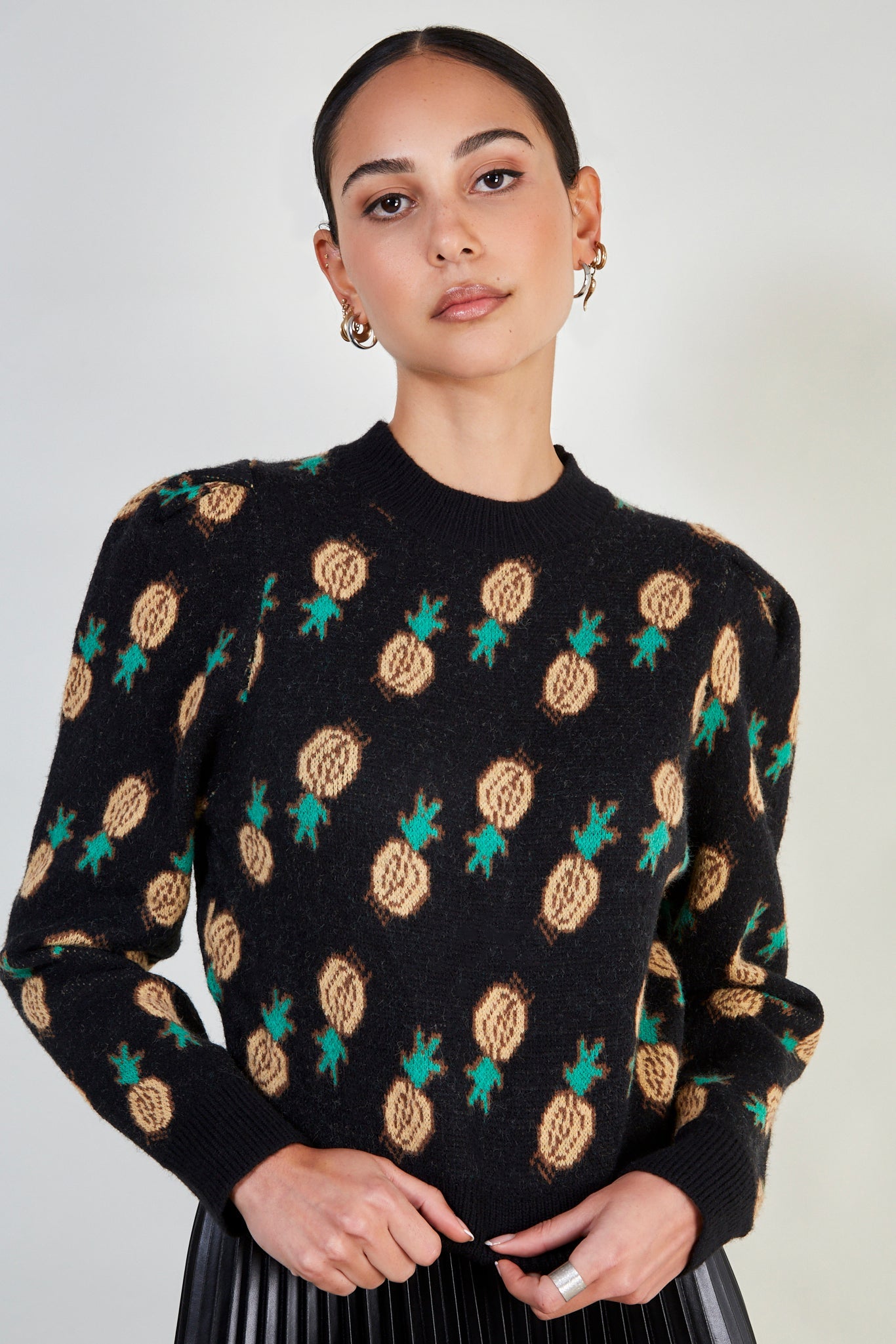 Black intarsia pineapple jumper_1