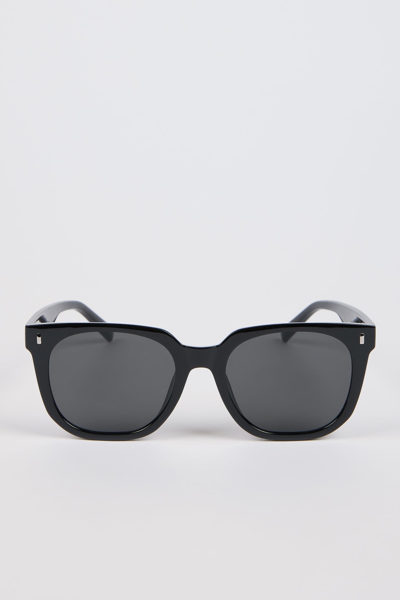 Black large frame sunglasses_1