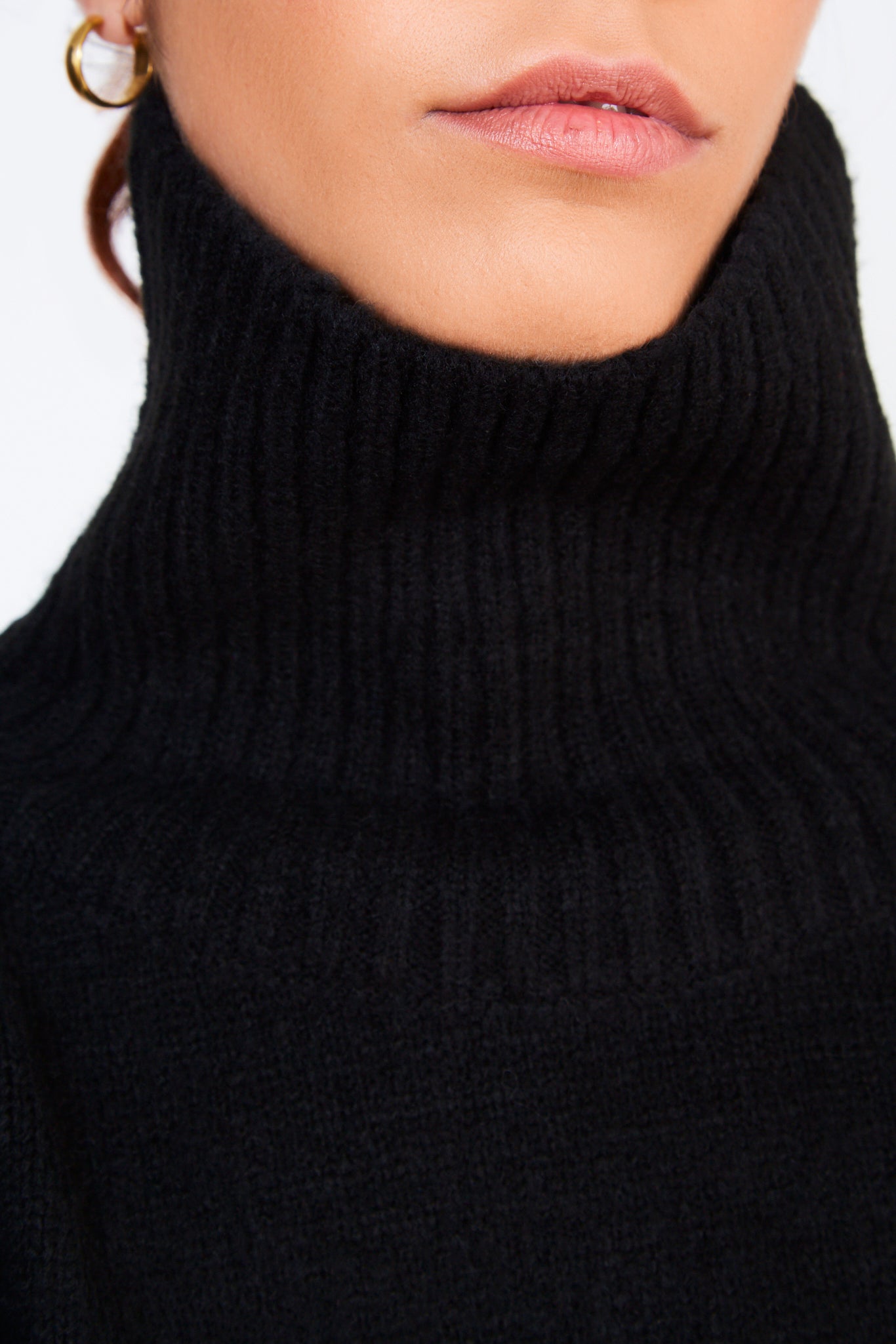 Black long ribbed hem turtleneck jumper_5