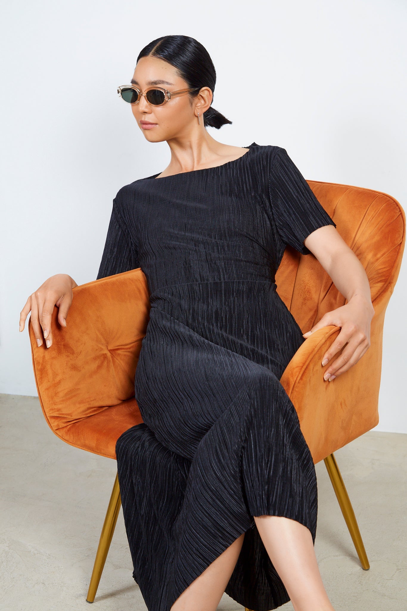 Black micro pleat peek back dress_5