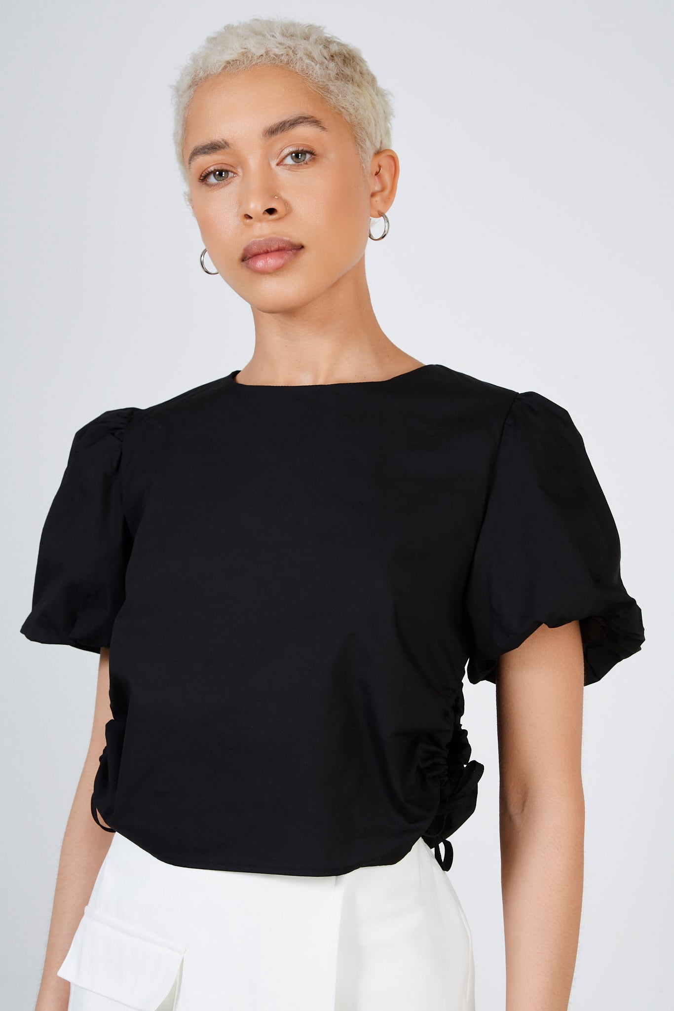Black puff sleeve tie side top_1