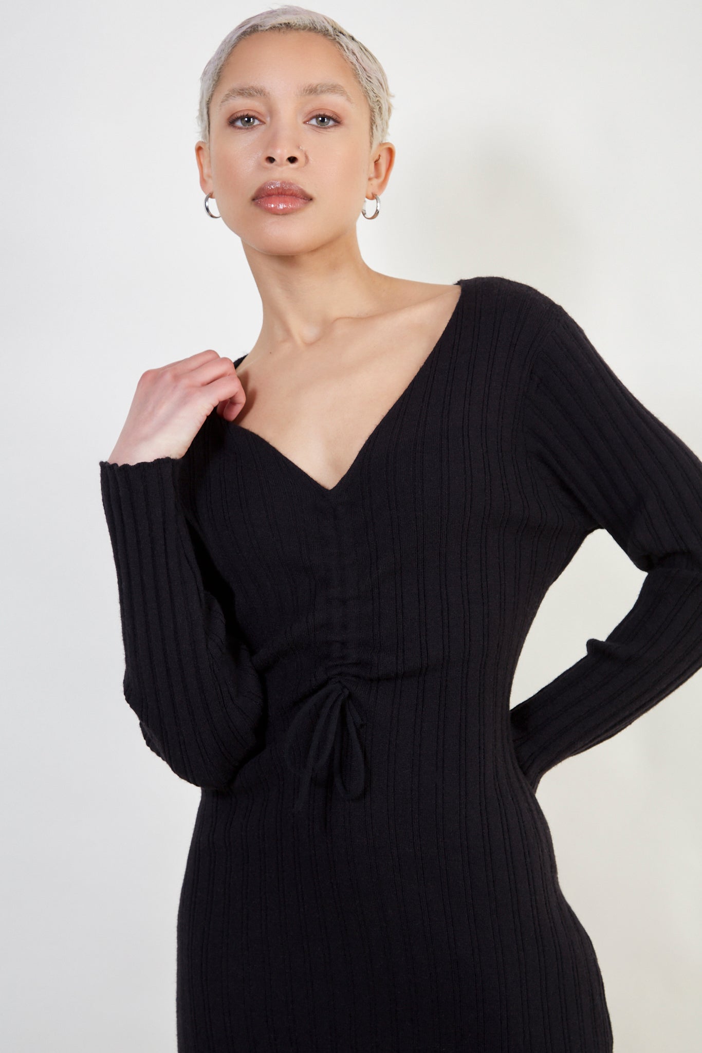 Black ribbed pull front knit mini dress_2