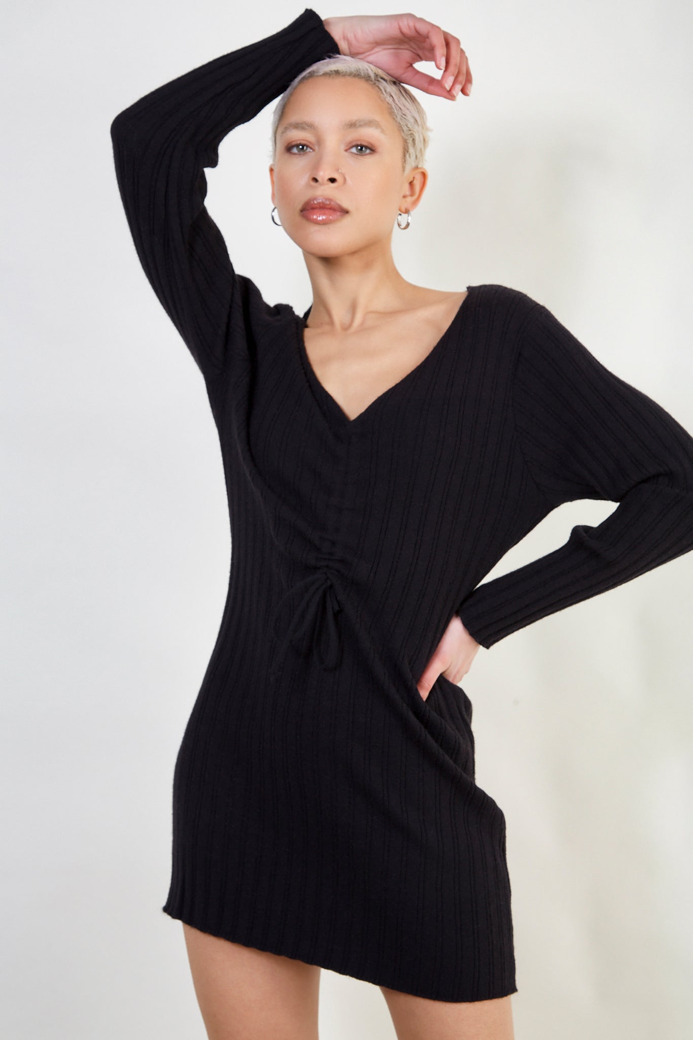 Black ribbed pull front knit mini dress_3