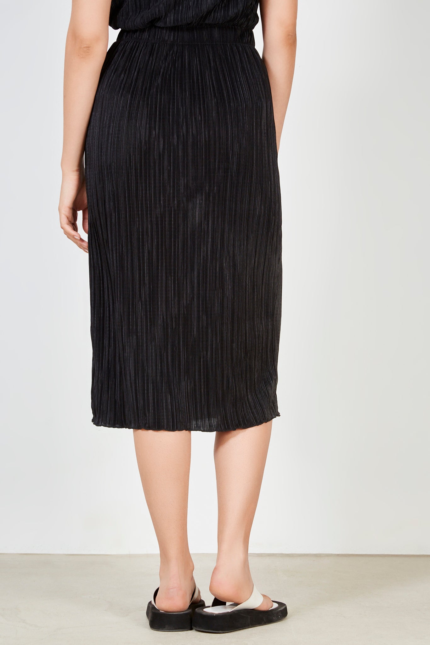 Black ribbed skirt_2