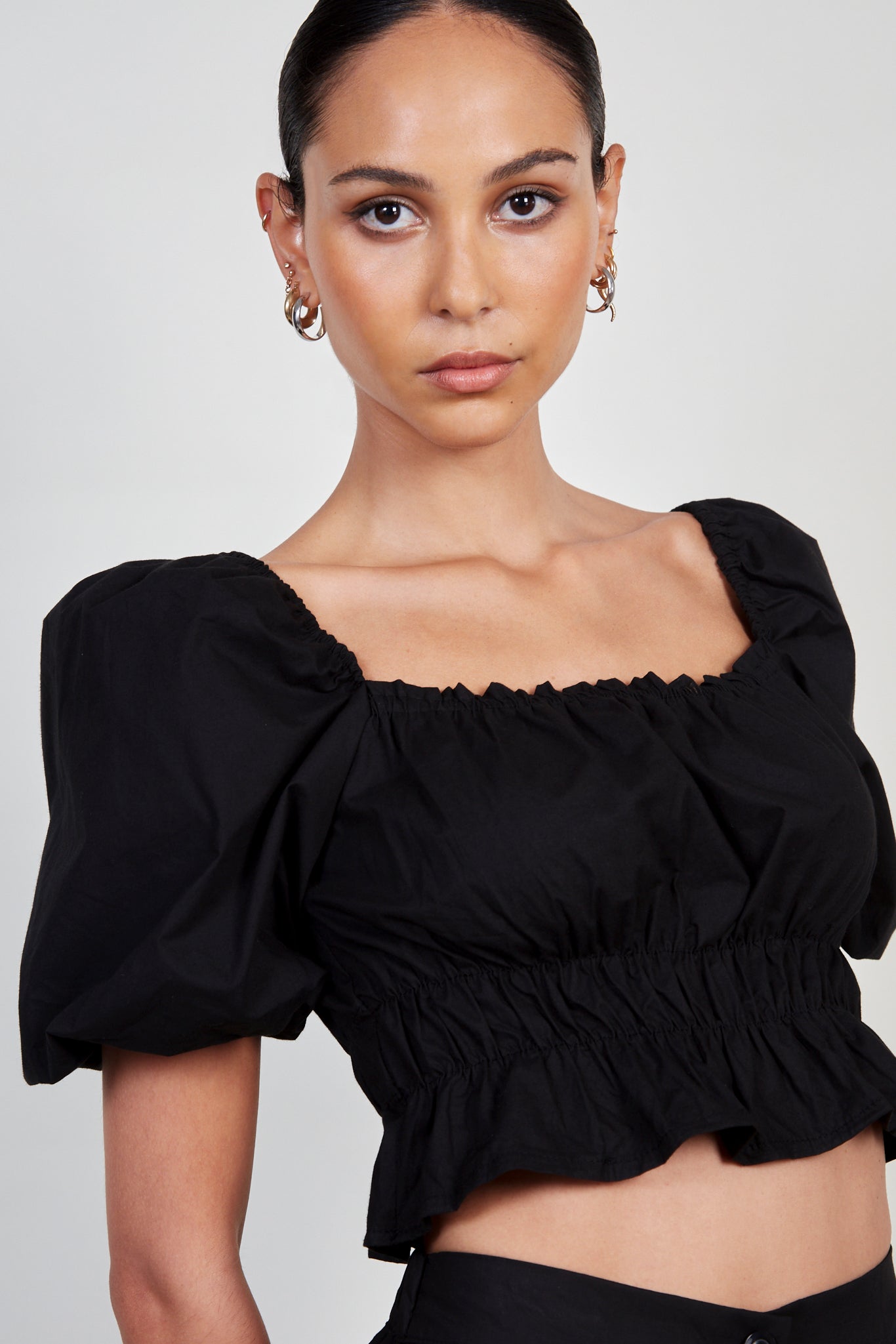 Black ruched short sleeved top_5