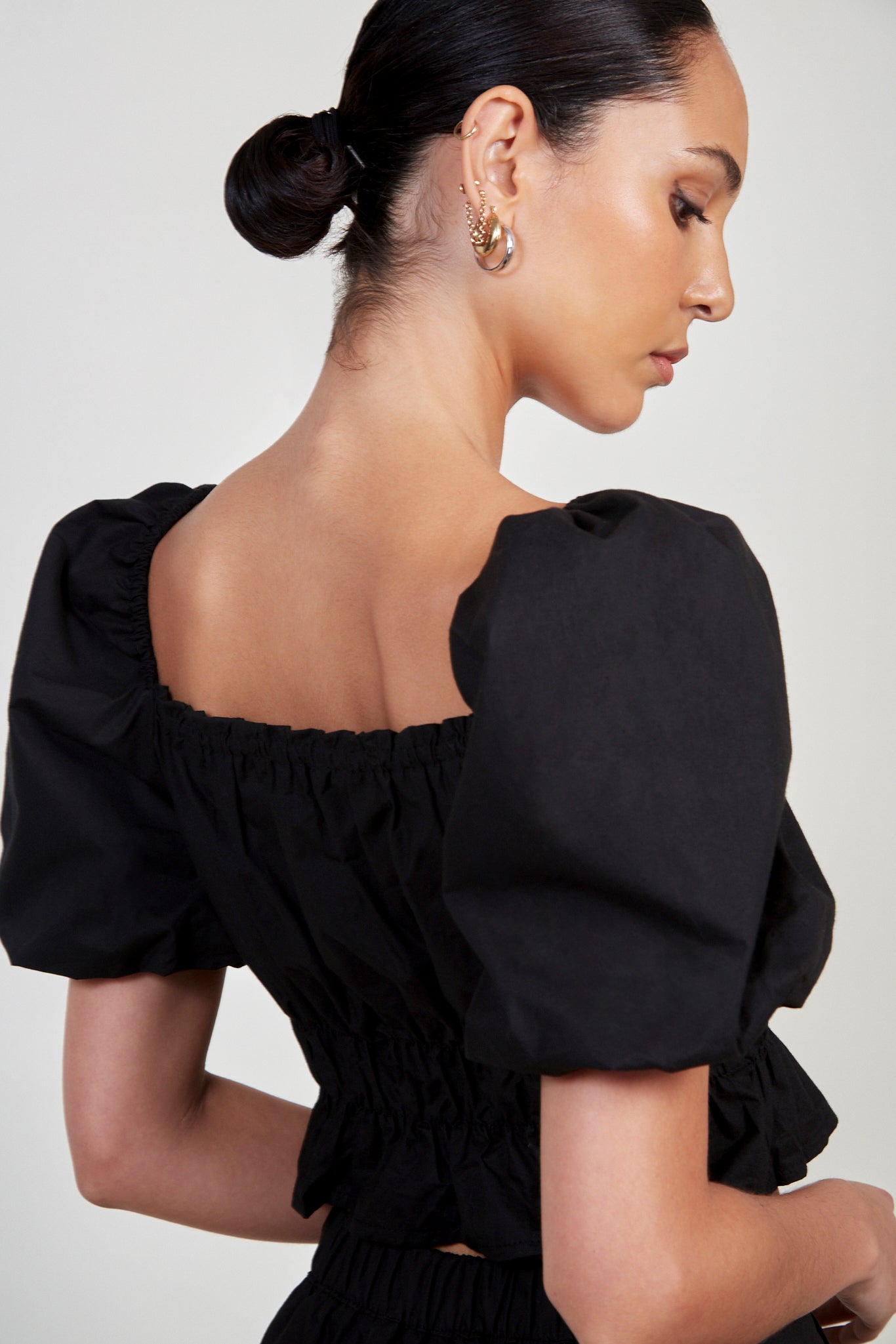 Black ruched short sleeved top_3