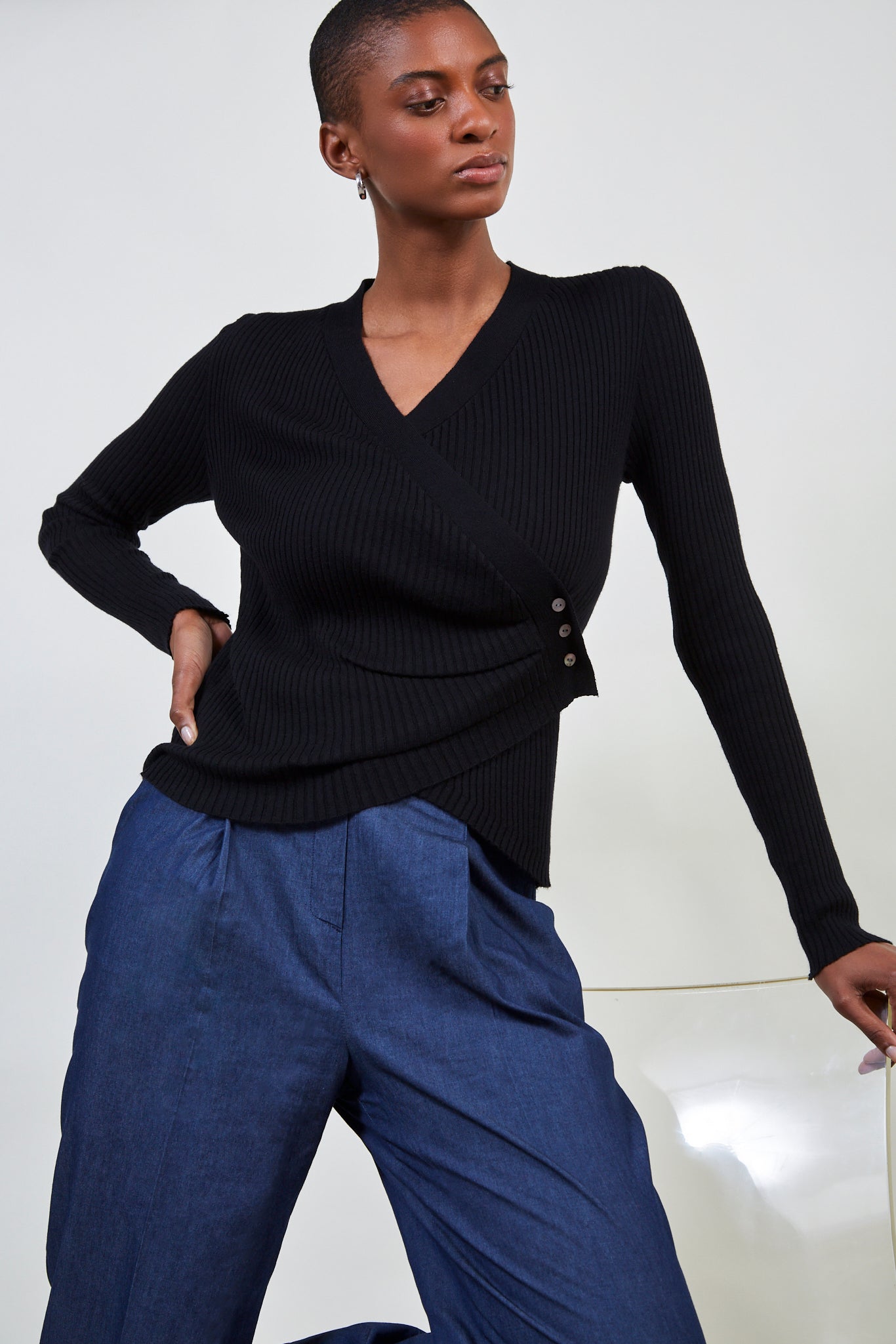 Black side button knit top_1