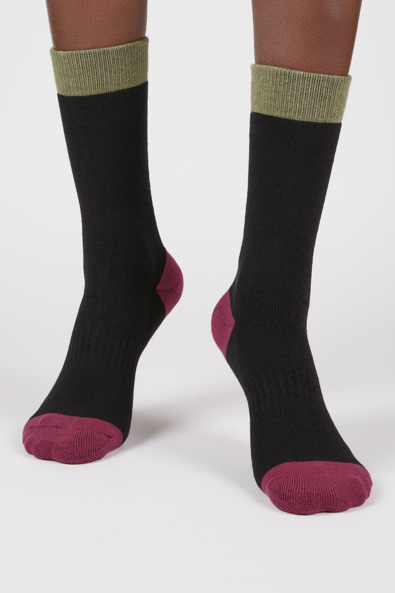 Black smooth tricolour block socks_4
