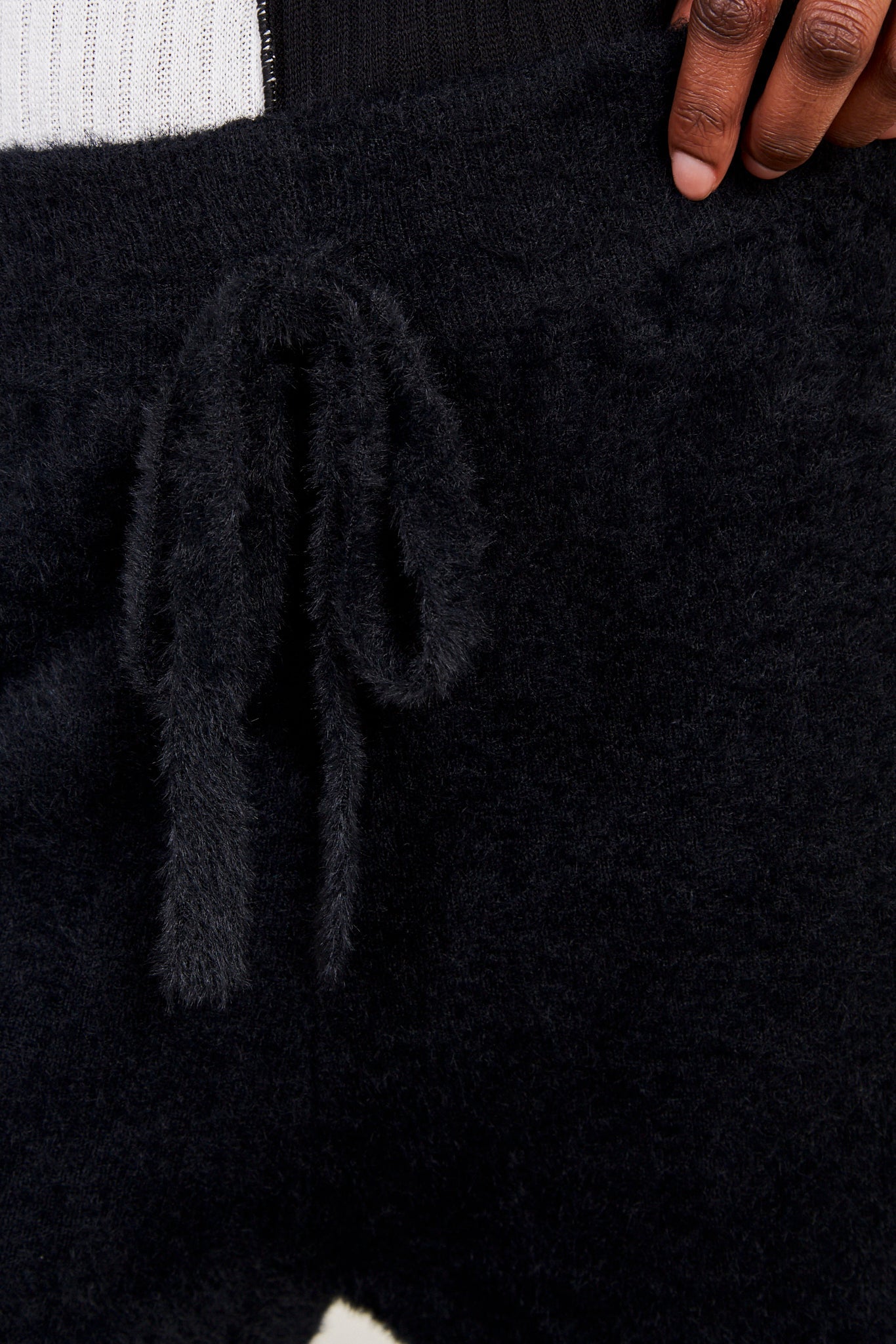 Black soft fuzzy drawstring trousers_4