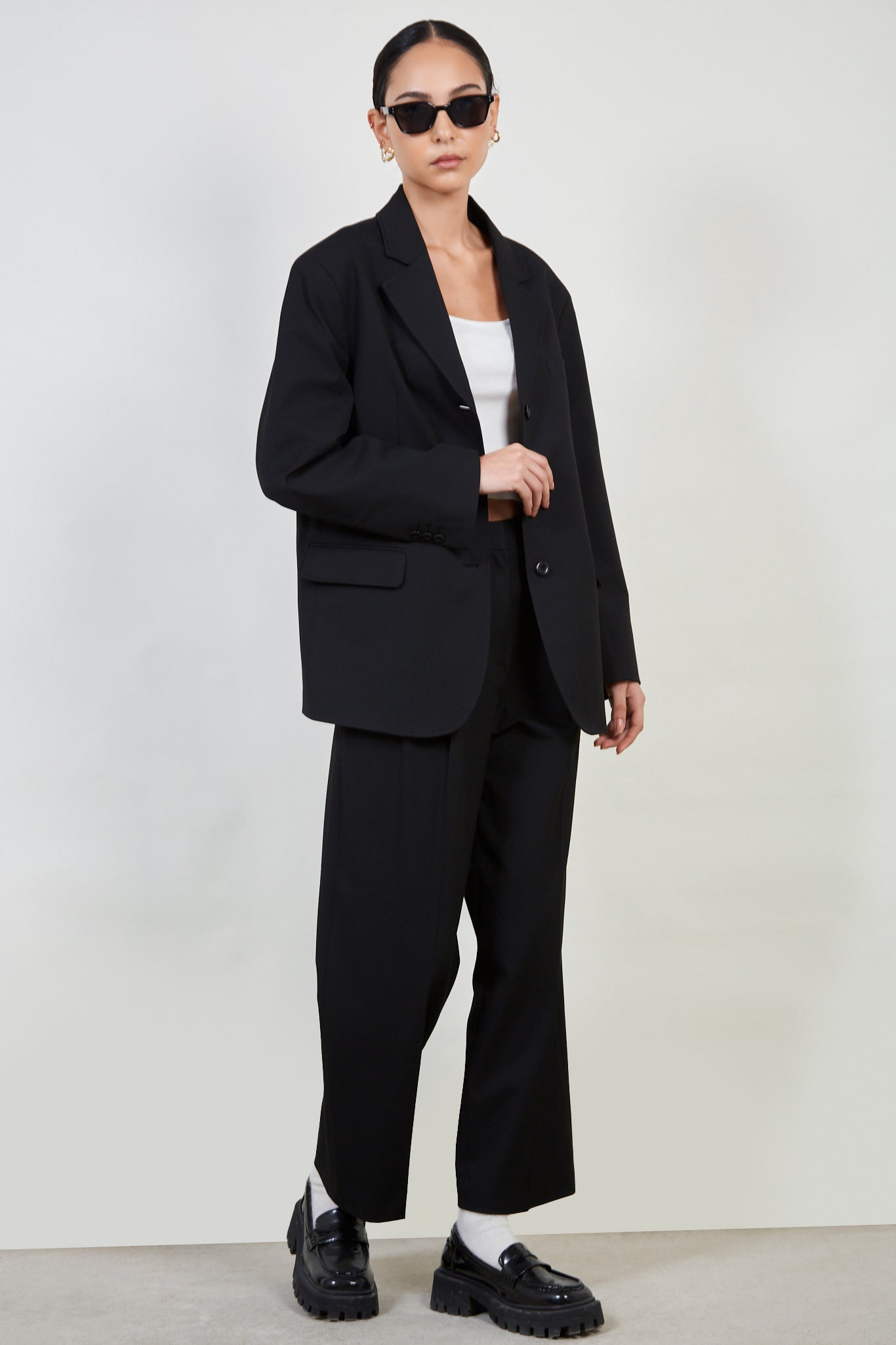 Black tailored suit blazer_5