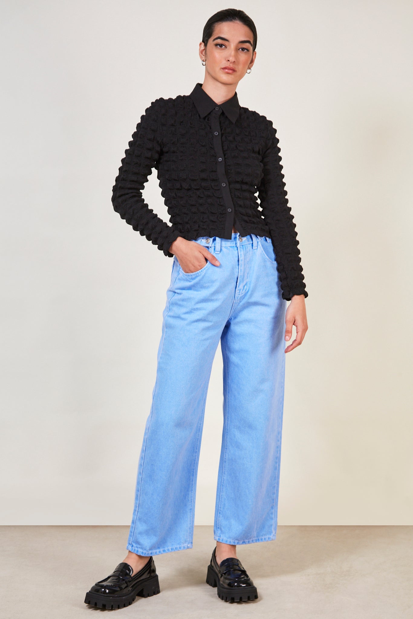 Black textured puff shirt_4