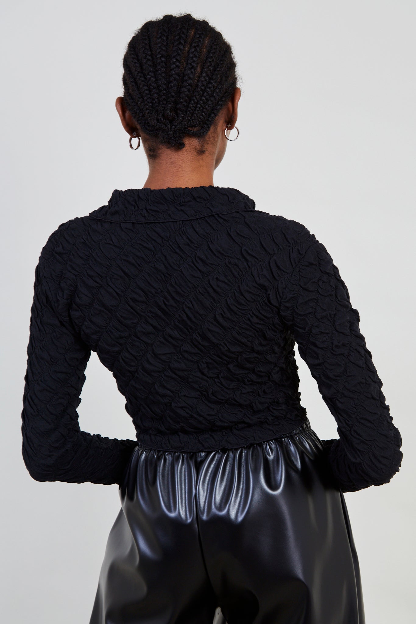 Black textured zip top_2