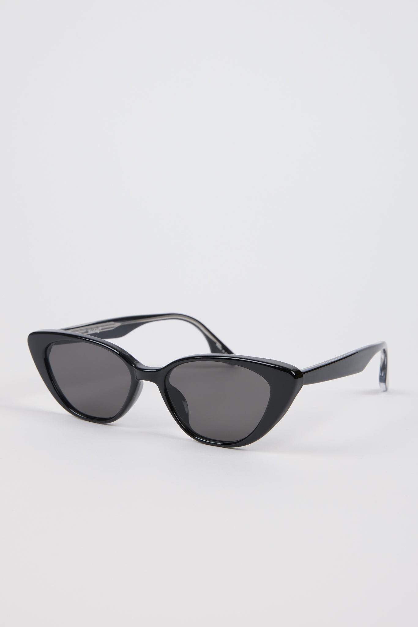 Black thick cateye sunglasses_2