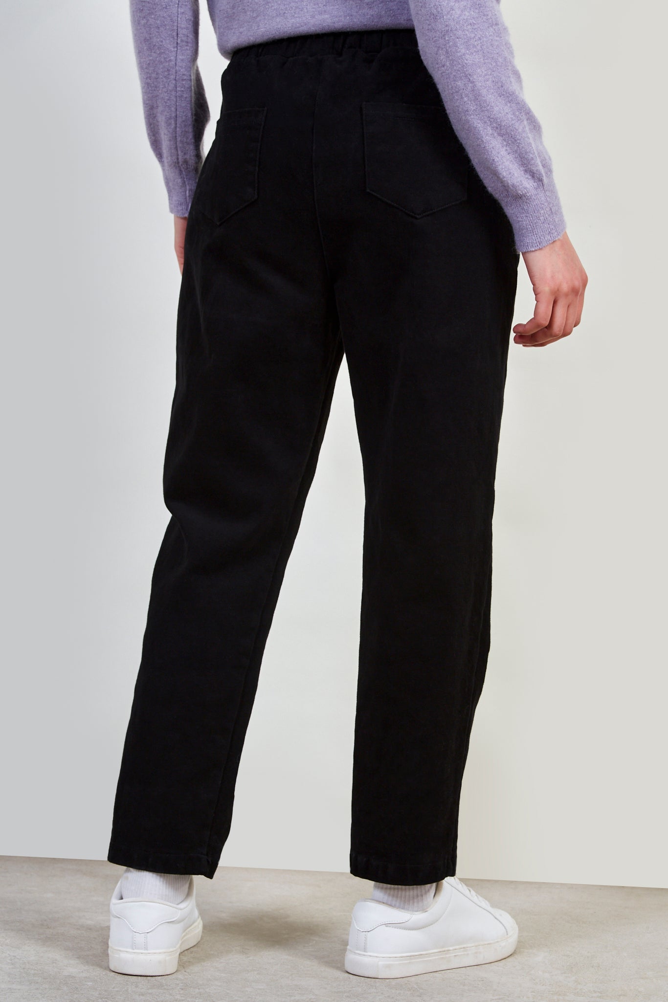 Black thick loose fit drawstring trousers_3