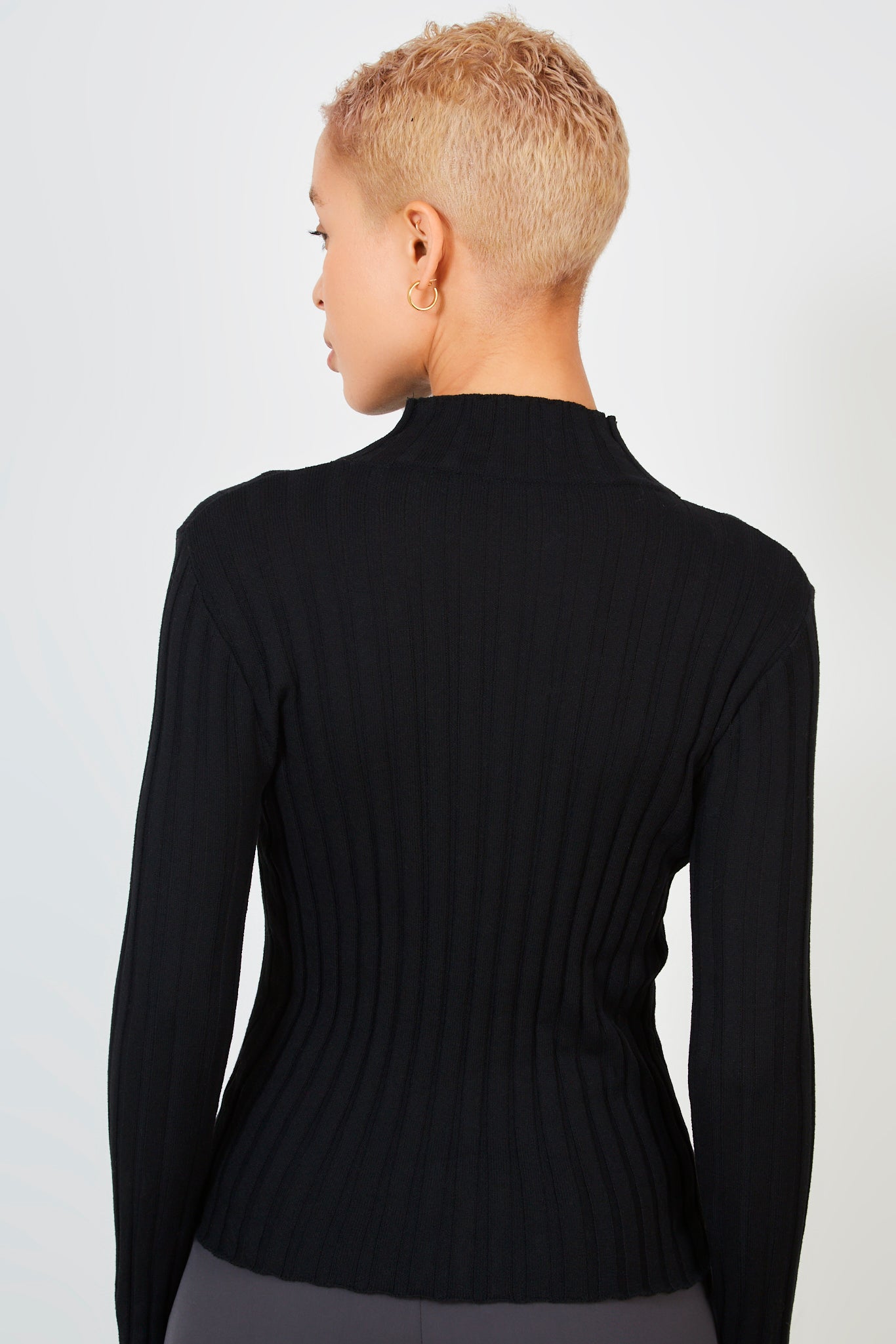 Black thick rib mock neck knit top_2