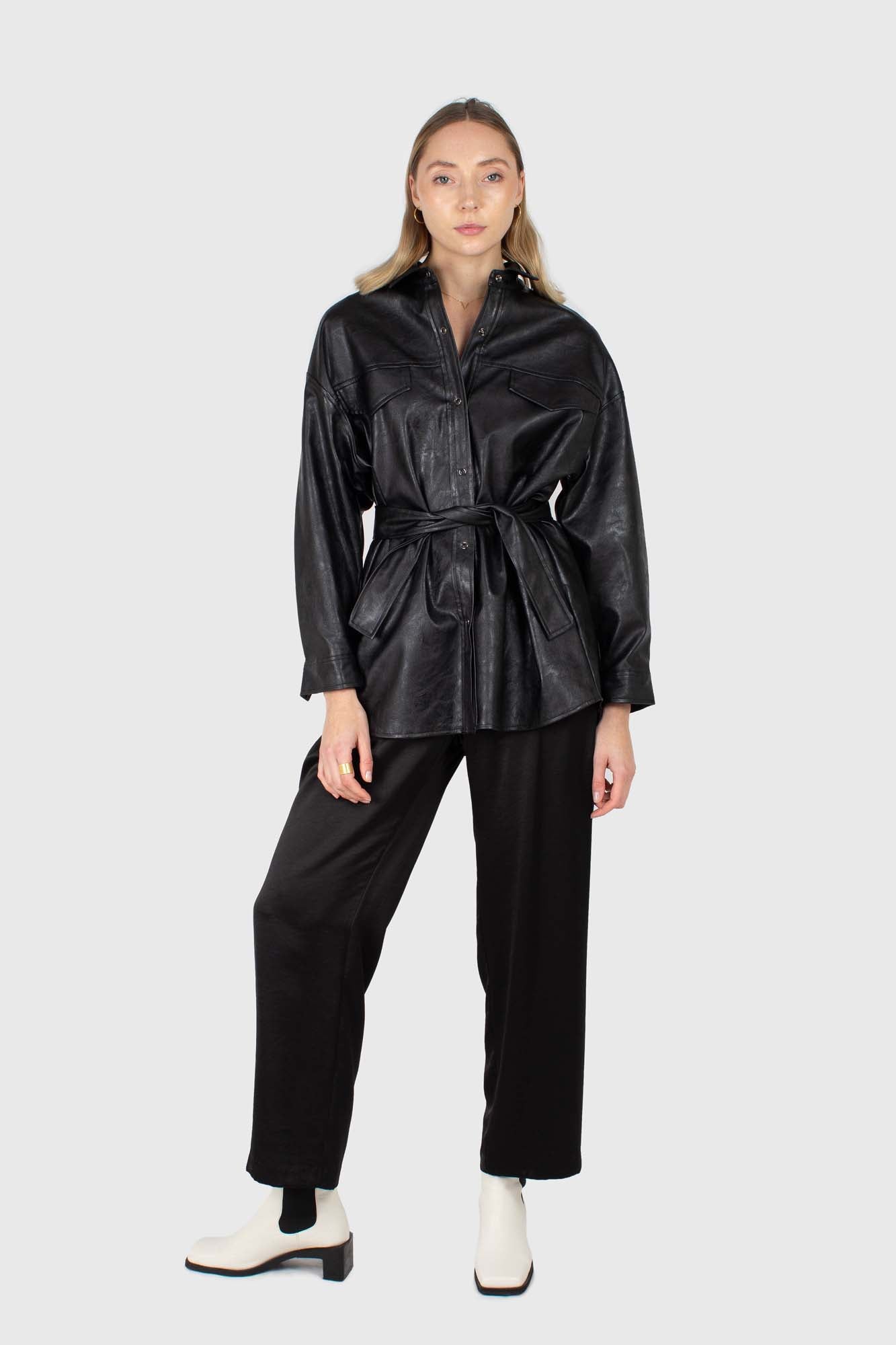 Black vegan leather belted shirt jacket_2