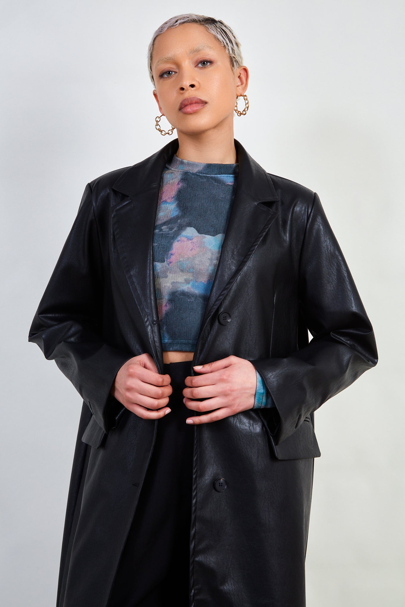 Black vegan leather tailored coat_2