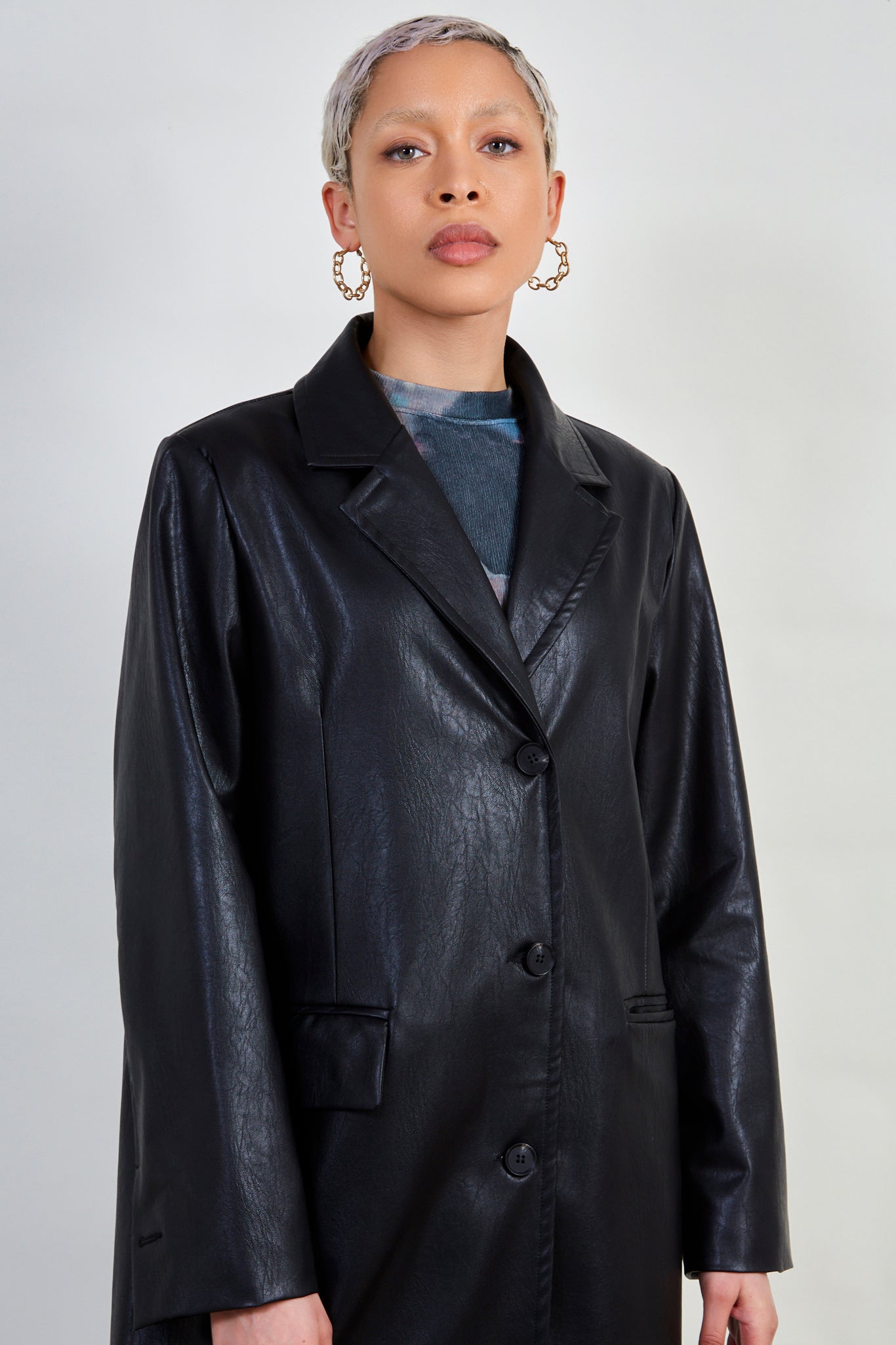 Black vegan leather tailored coat_4