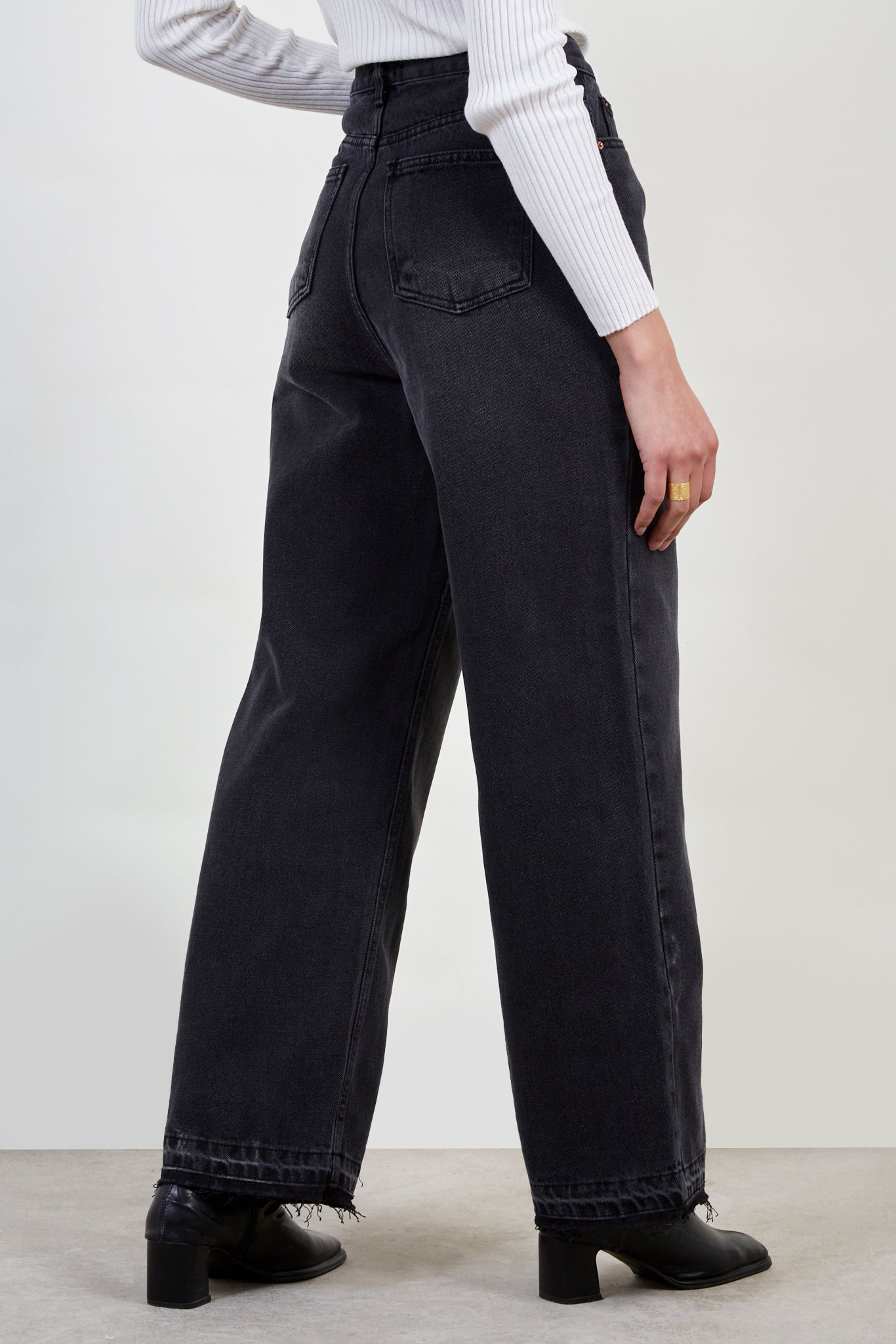 Black washed wide leg jeans_3