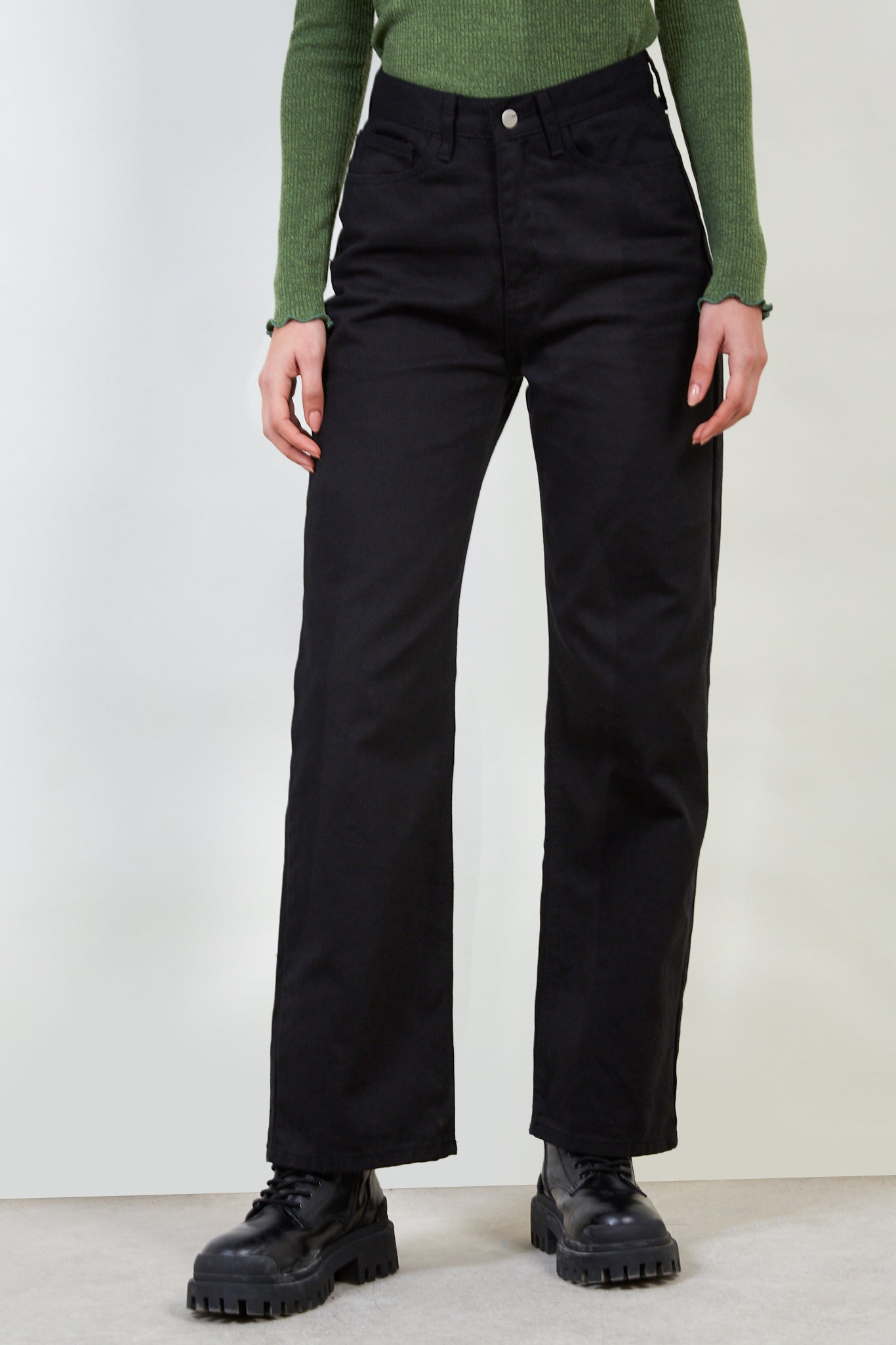 Black wide leg jeans_1