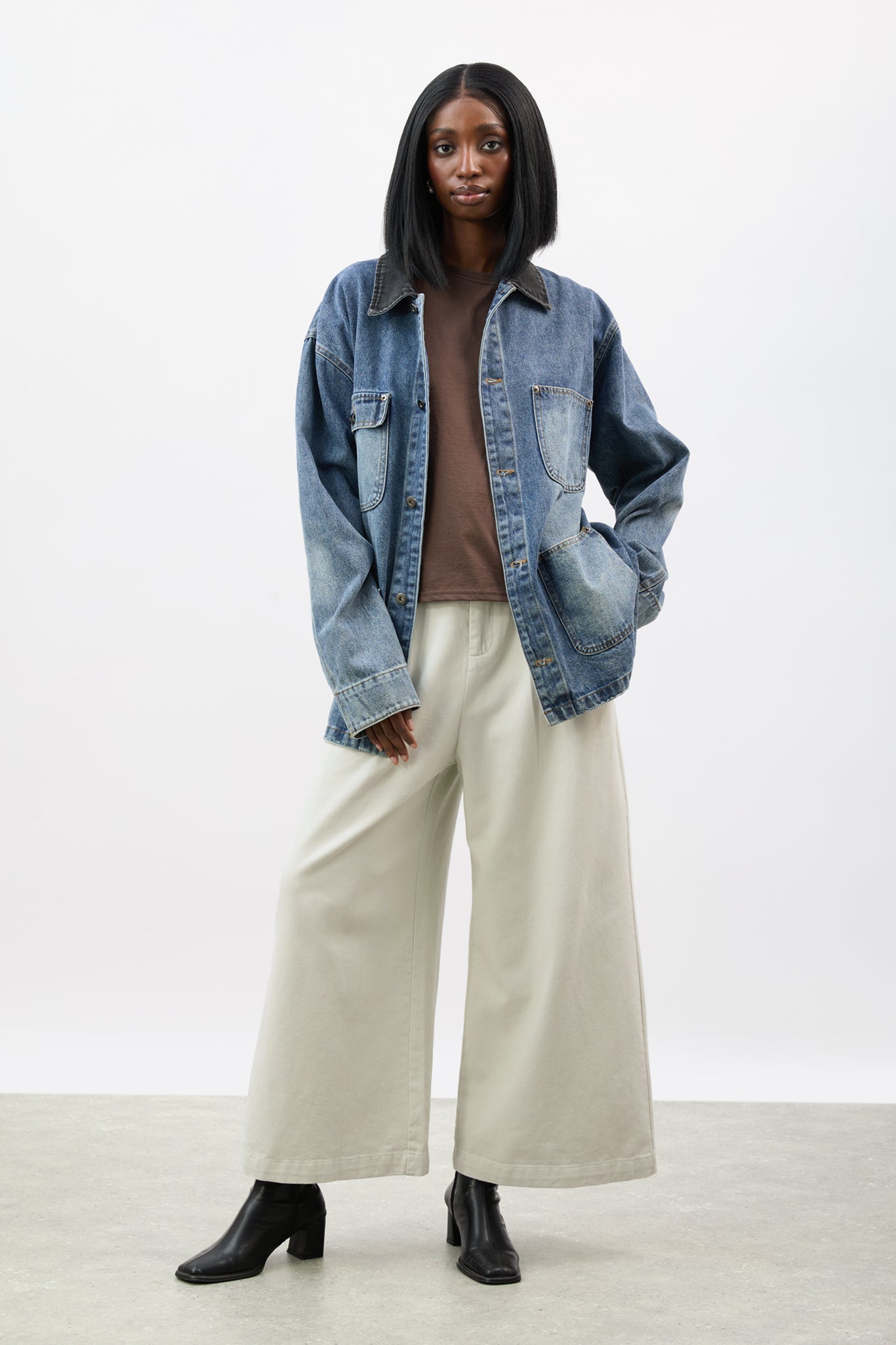 Blue and black contrast collar denim jacket_6