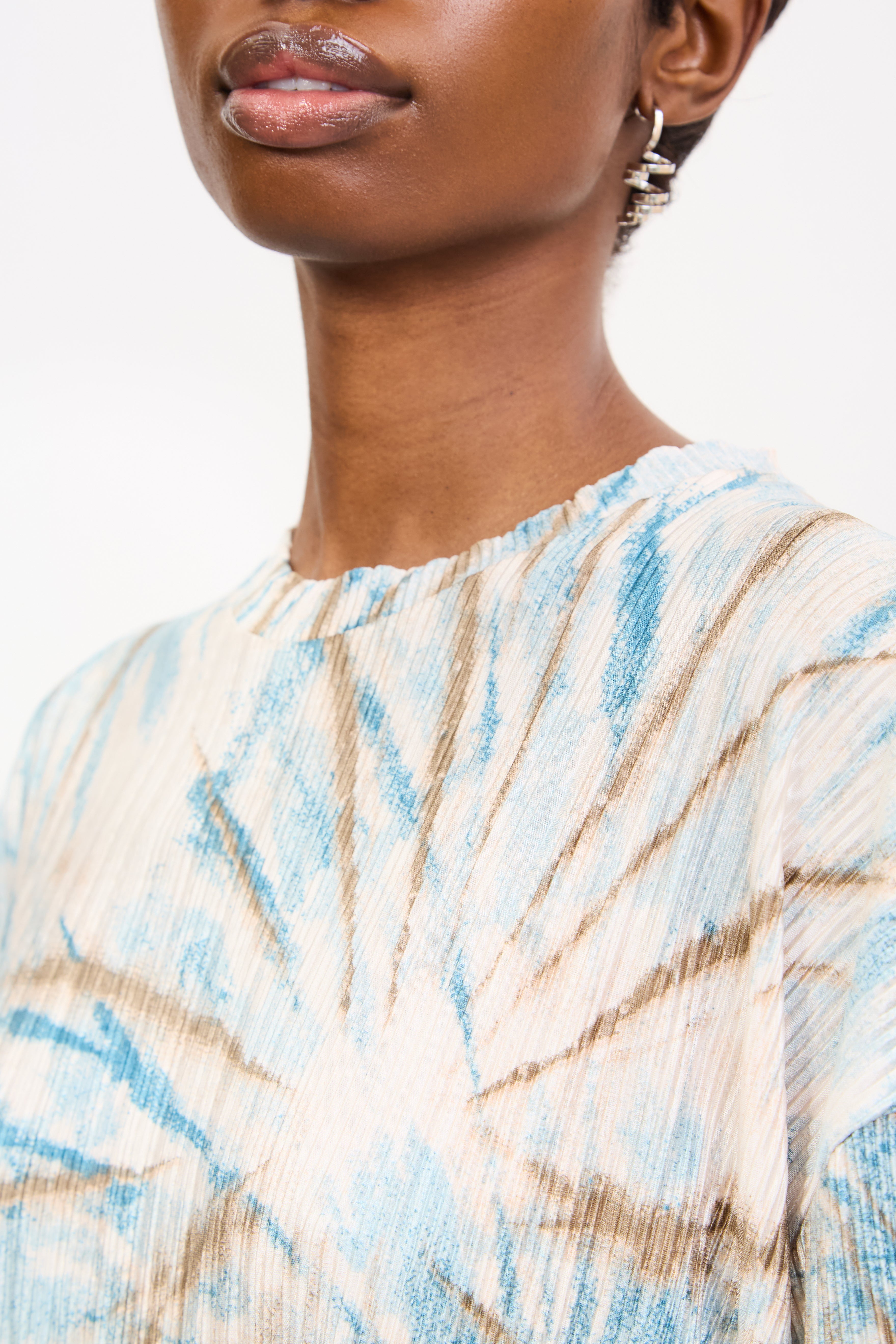 Blue and brown tie dye print ribbed tee_3