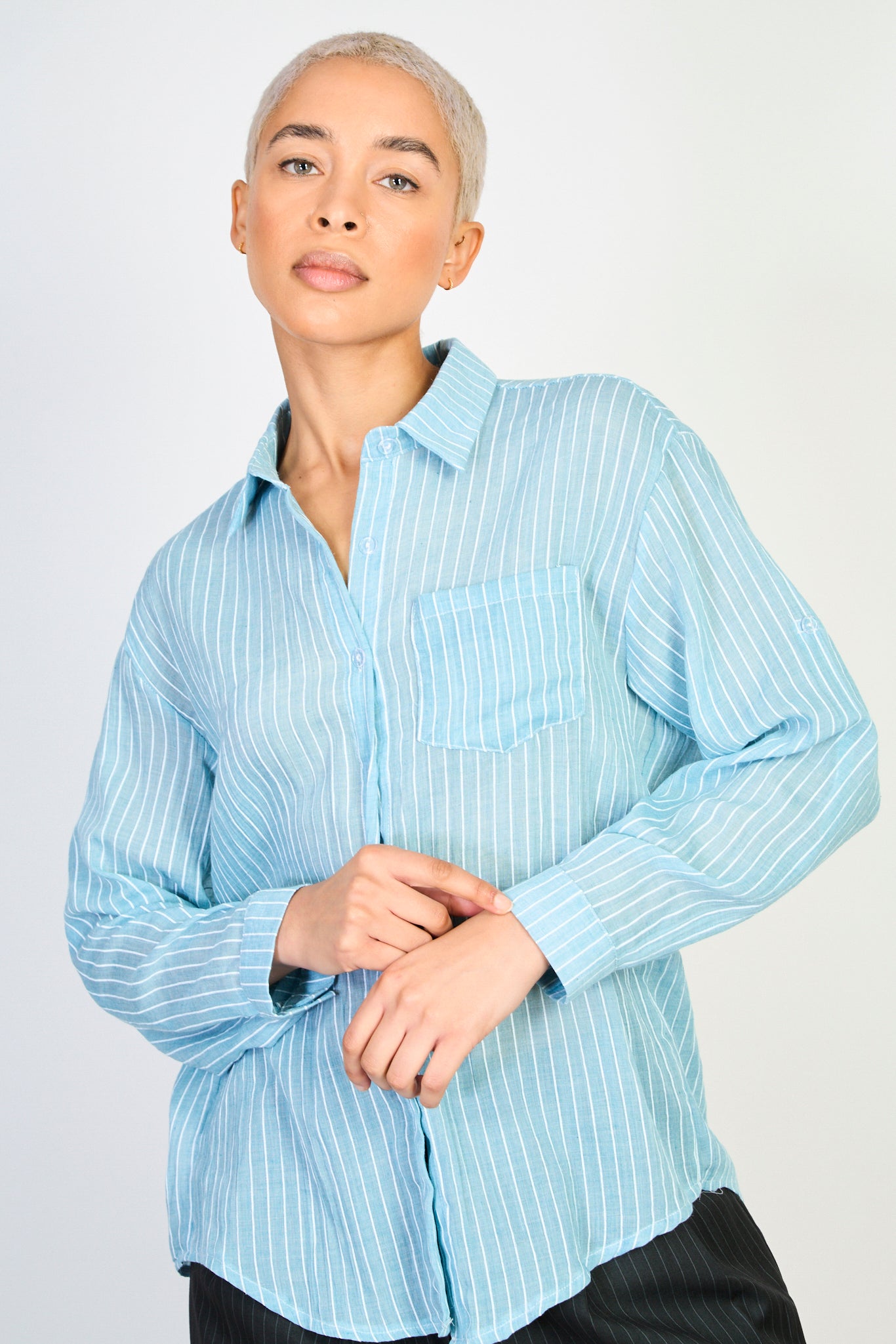 Blue and white striped pocket front shirt_2