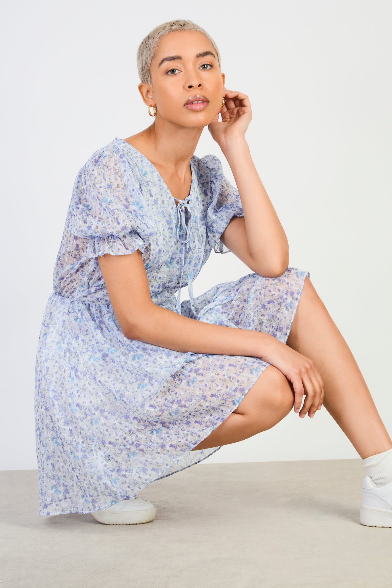 Blue floral print short sleeved mini dress_5