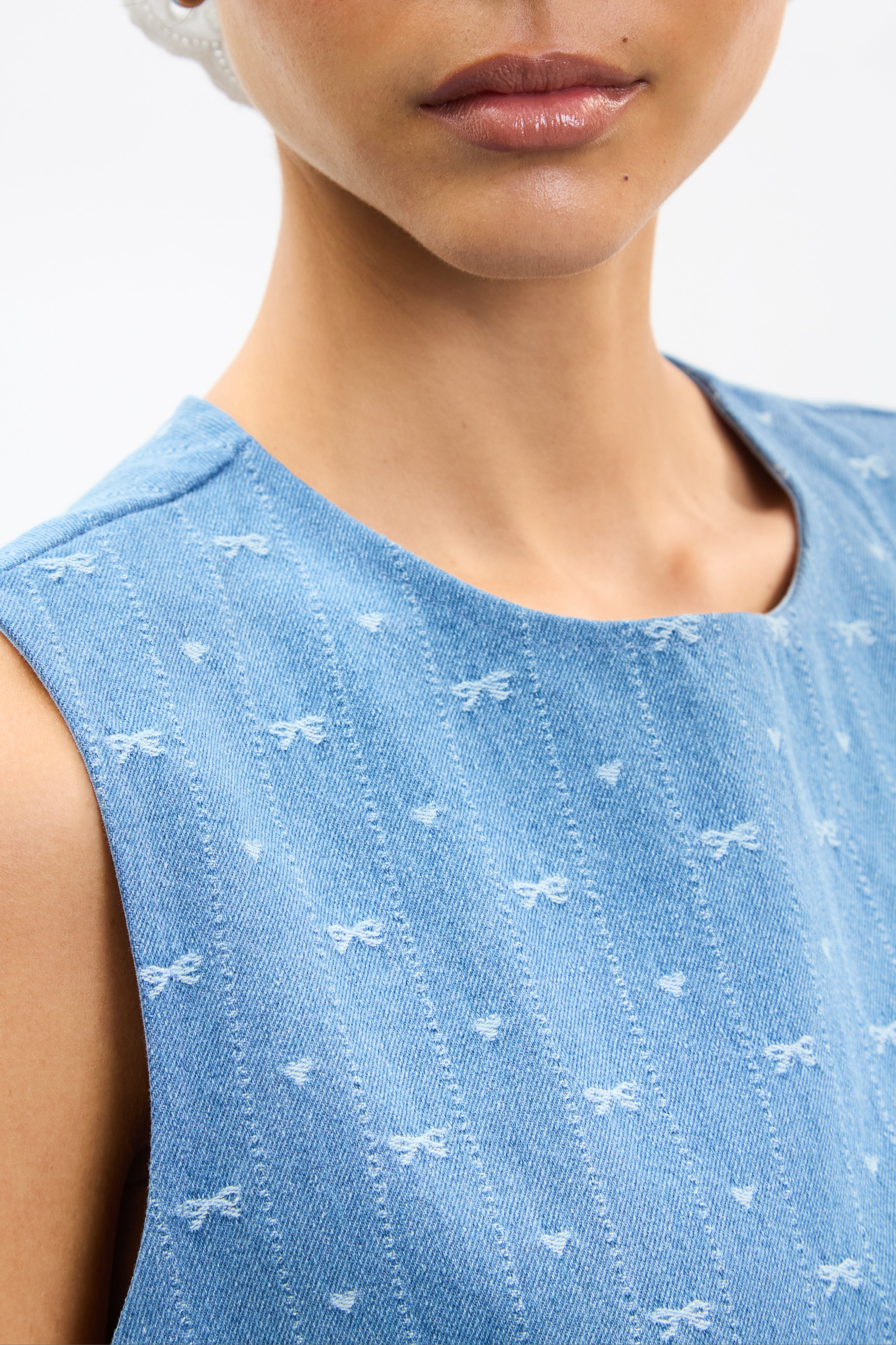 Blue ribbon printed denim mini dress_4