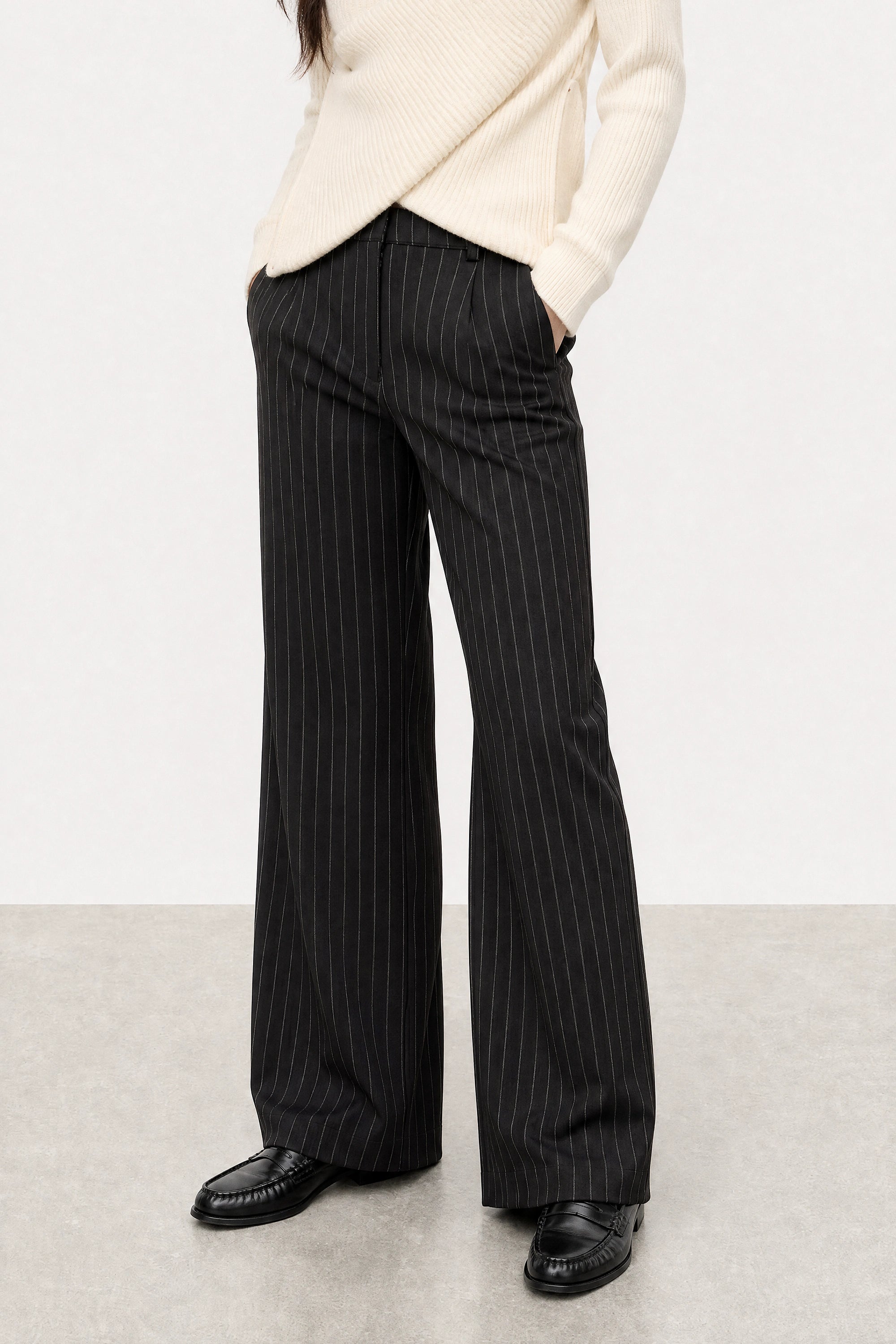 Blue and ivory pinstriped tailored trousers_2