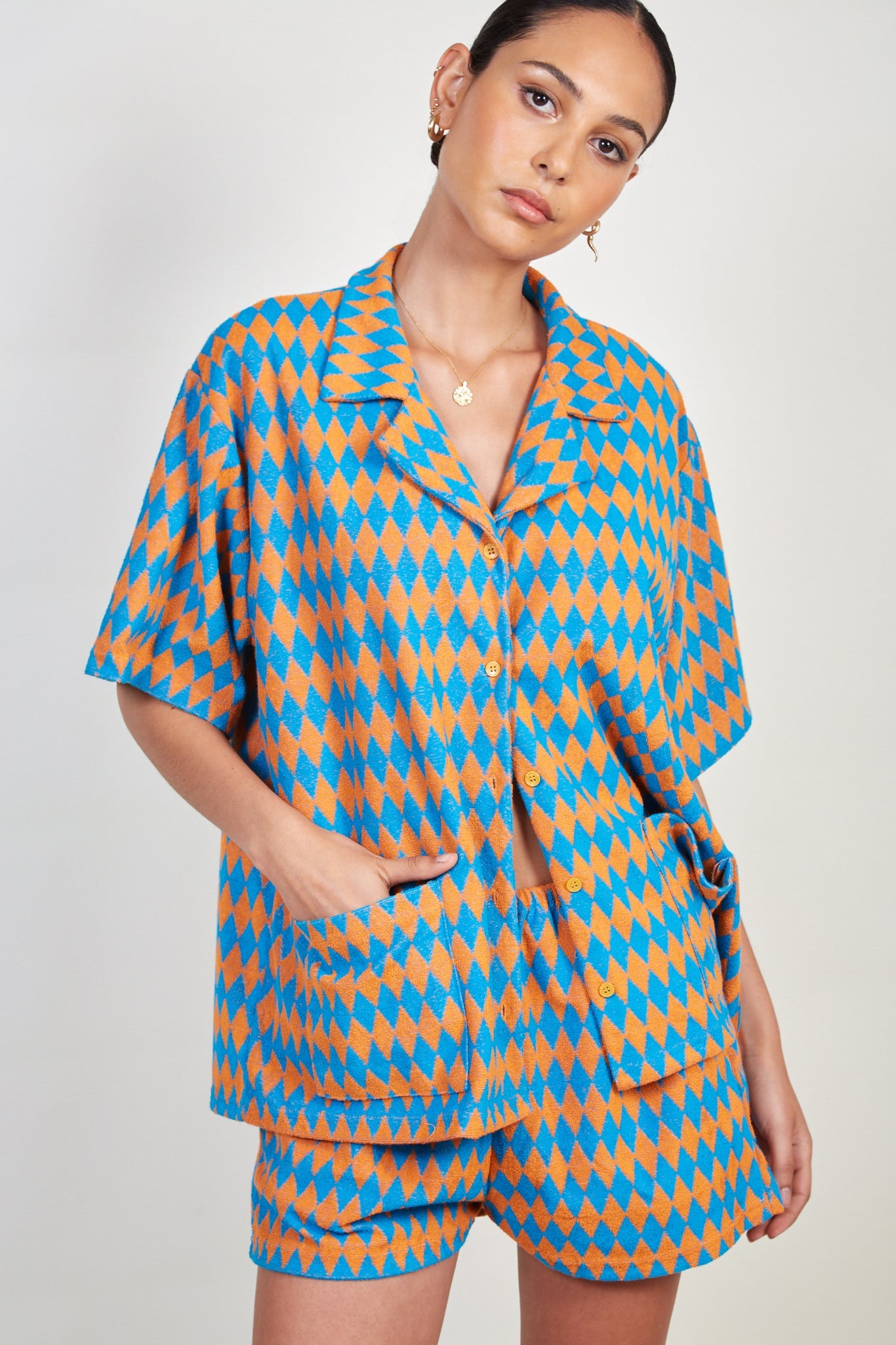 Blue and orange diamond print shirt_2