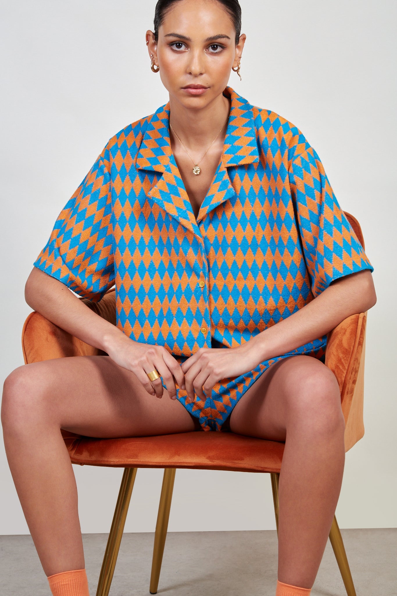 Blue and orange diamond print shorts_5