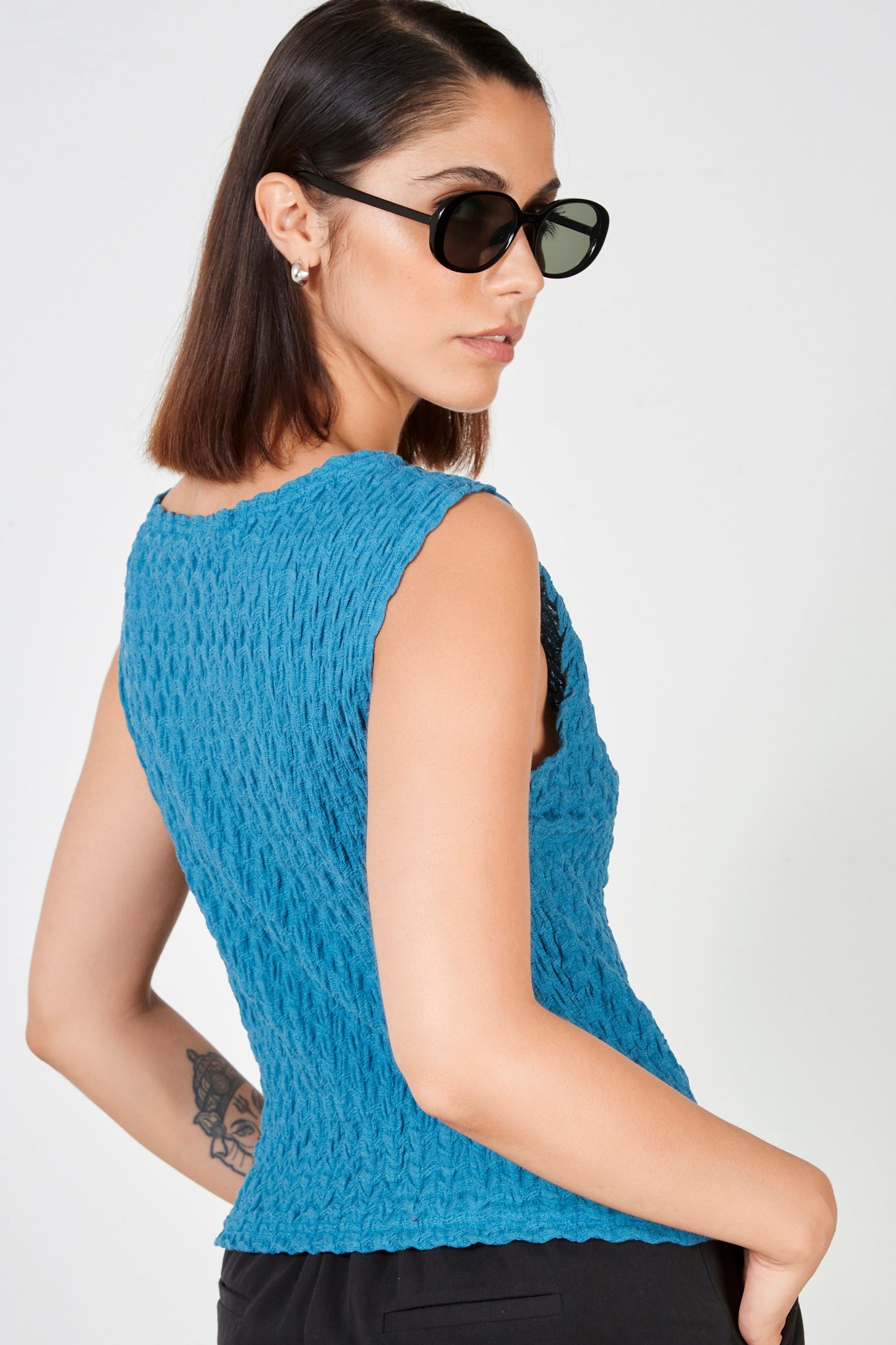 Blue green textured tank_3