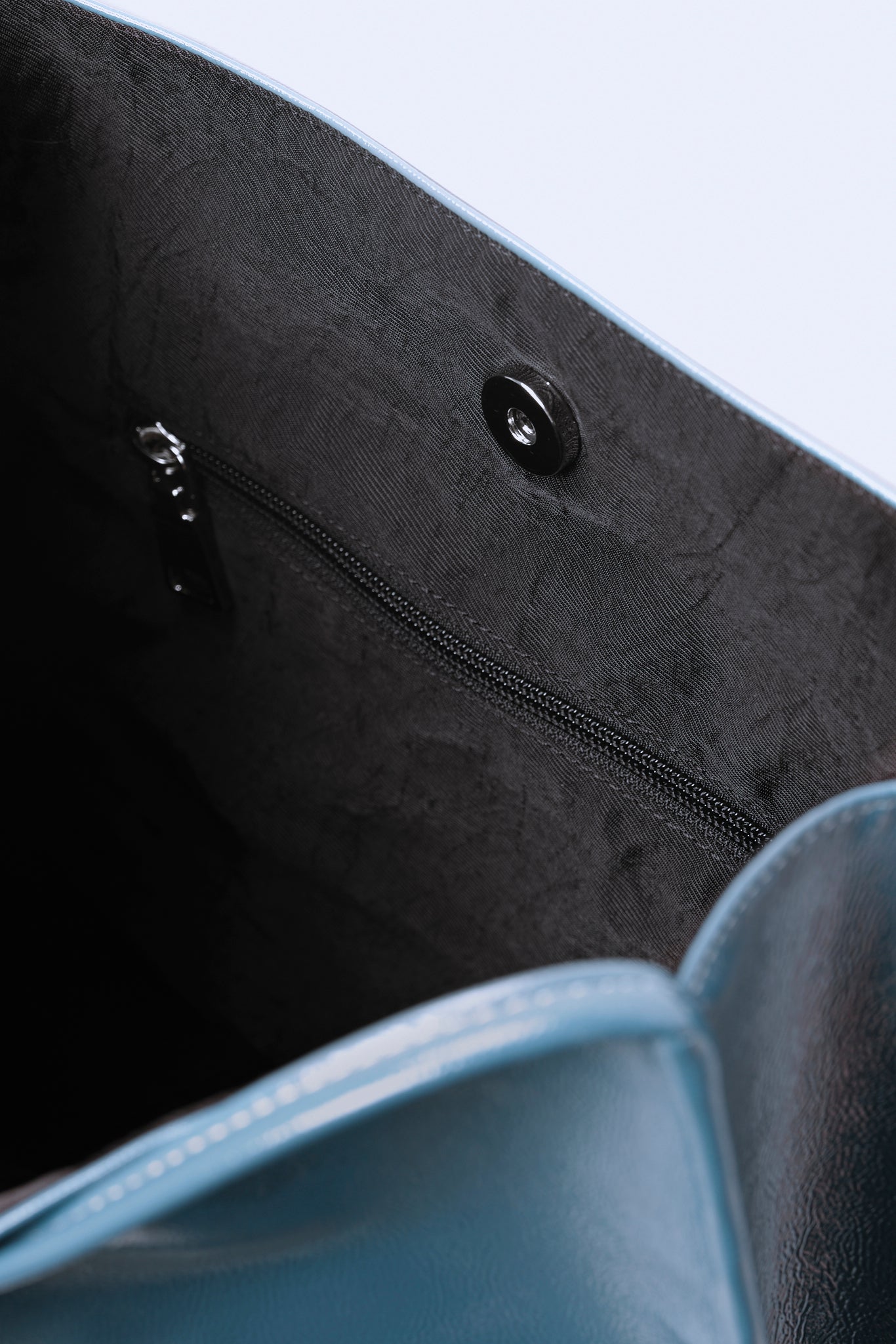 Blue grey high shine PVC tote bag_5