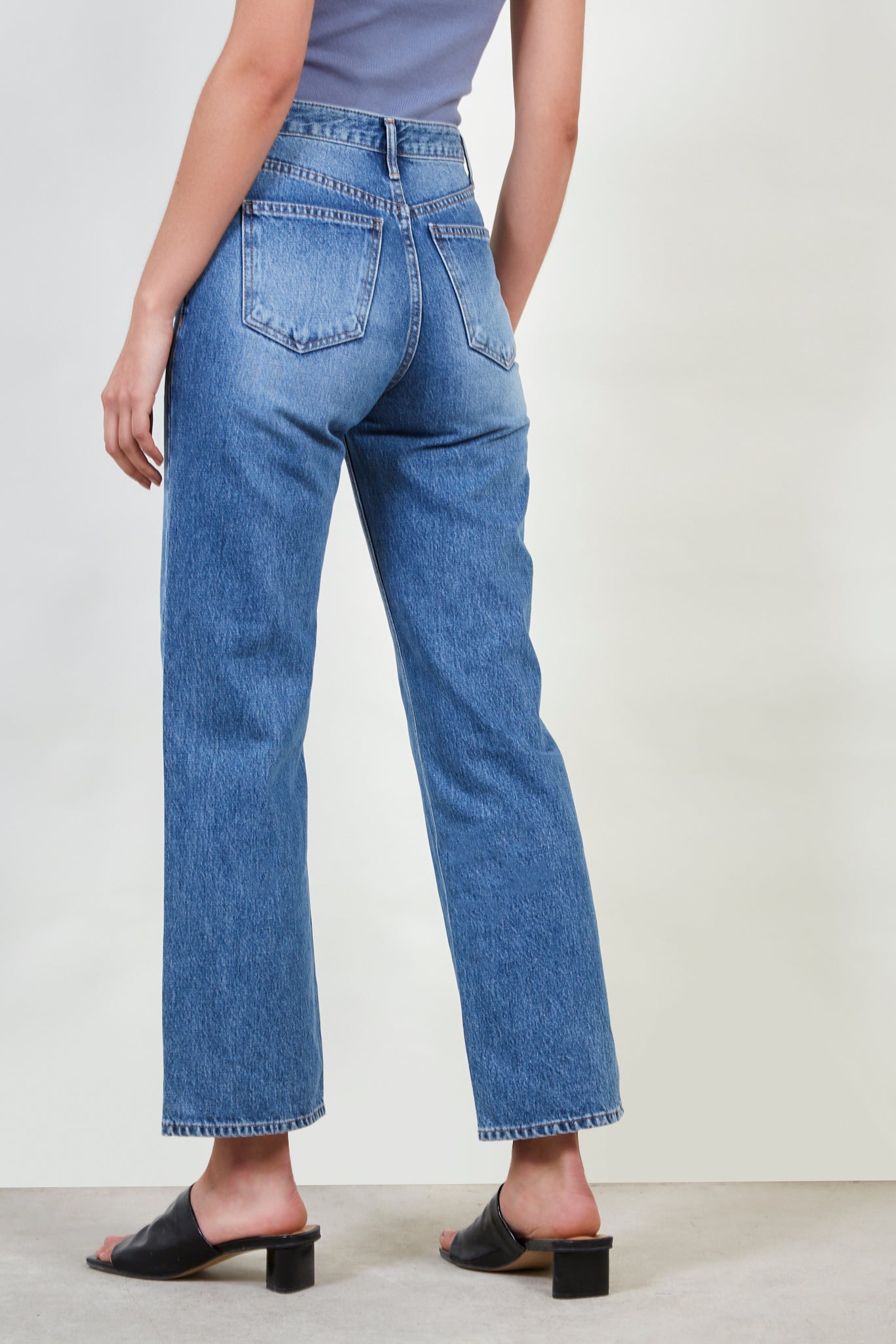 Blue washed straight leg jeans_3