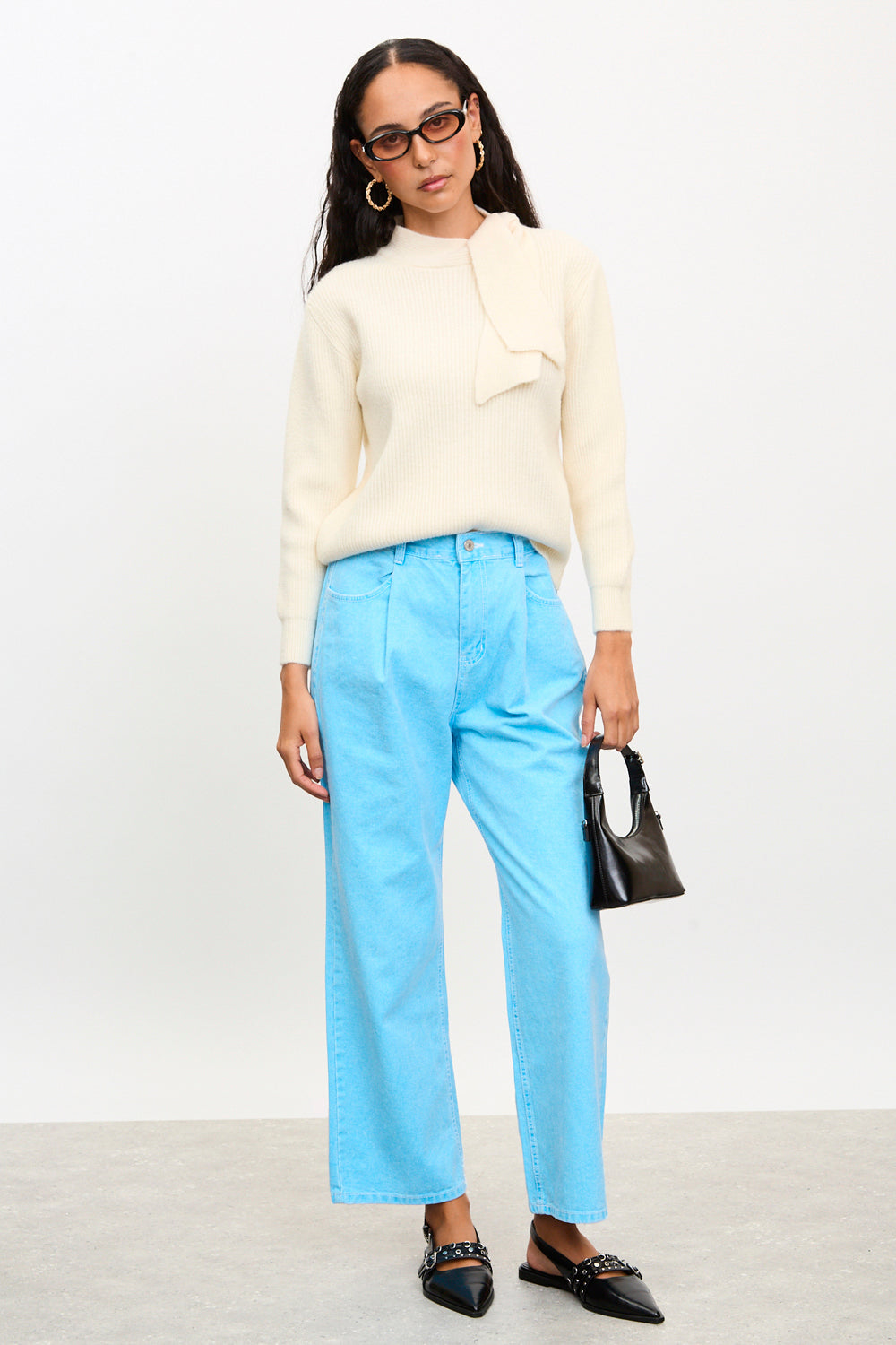 Bright blue single pleat straight leg jeans_4