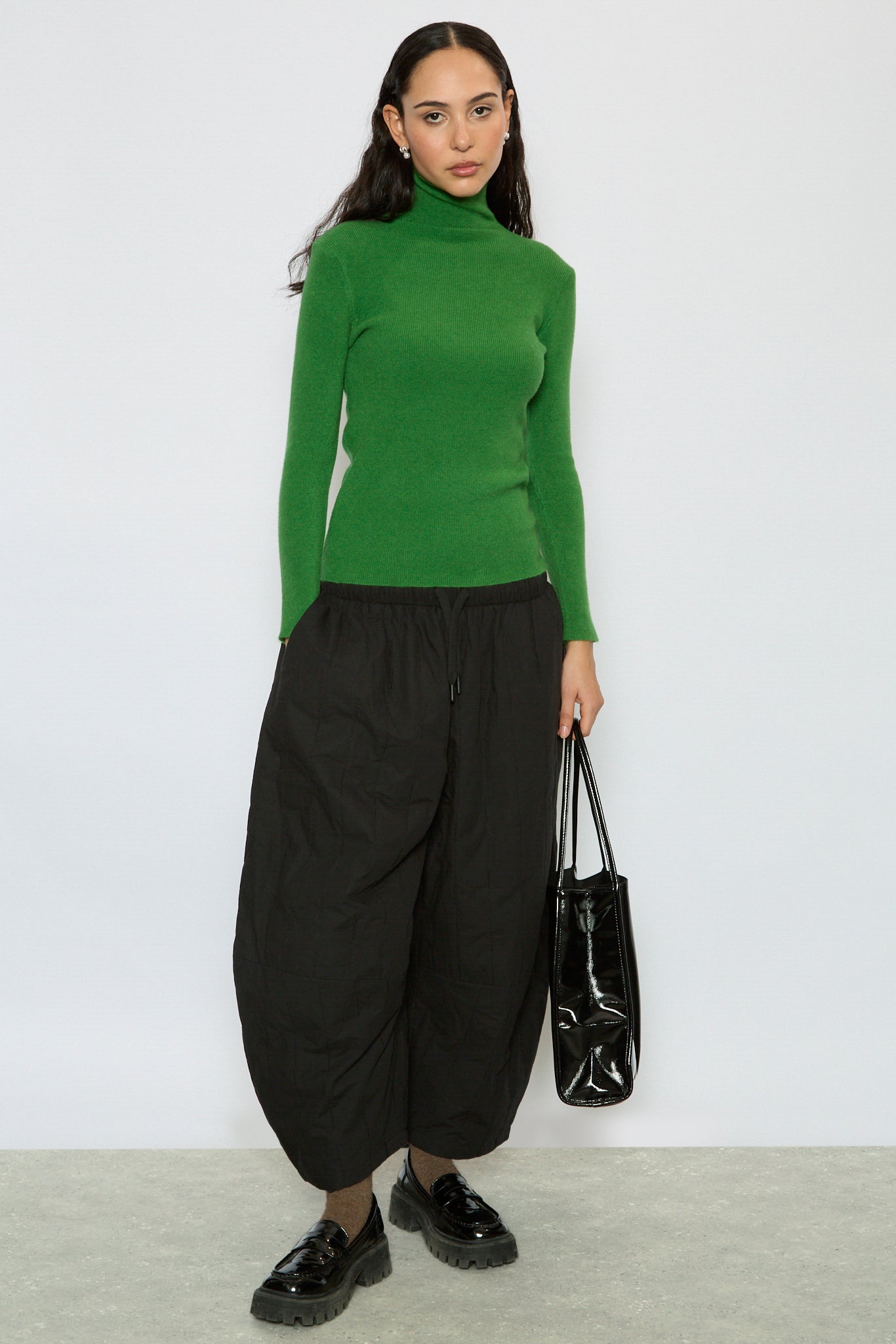 Bright green turtleneck knit top_4
