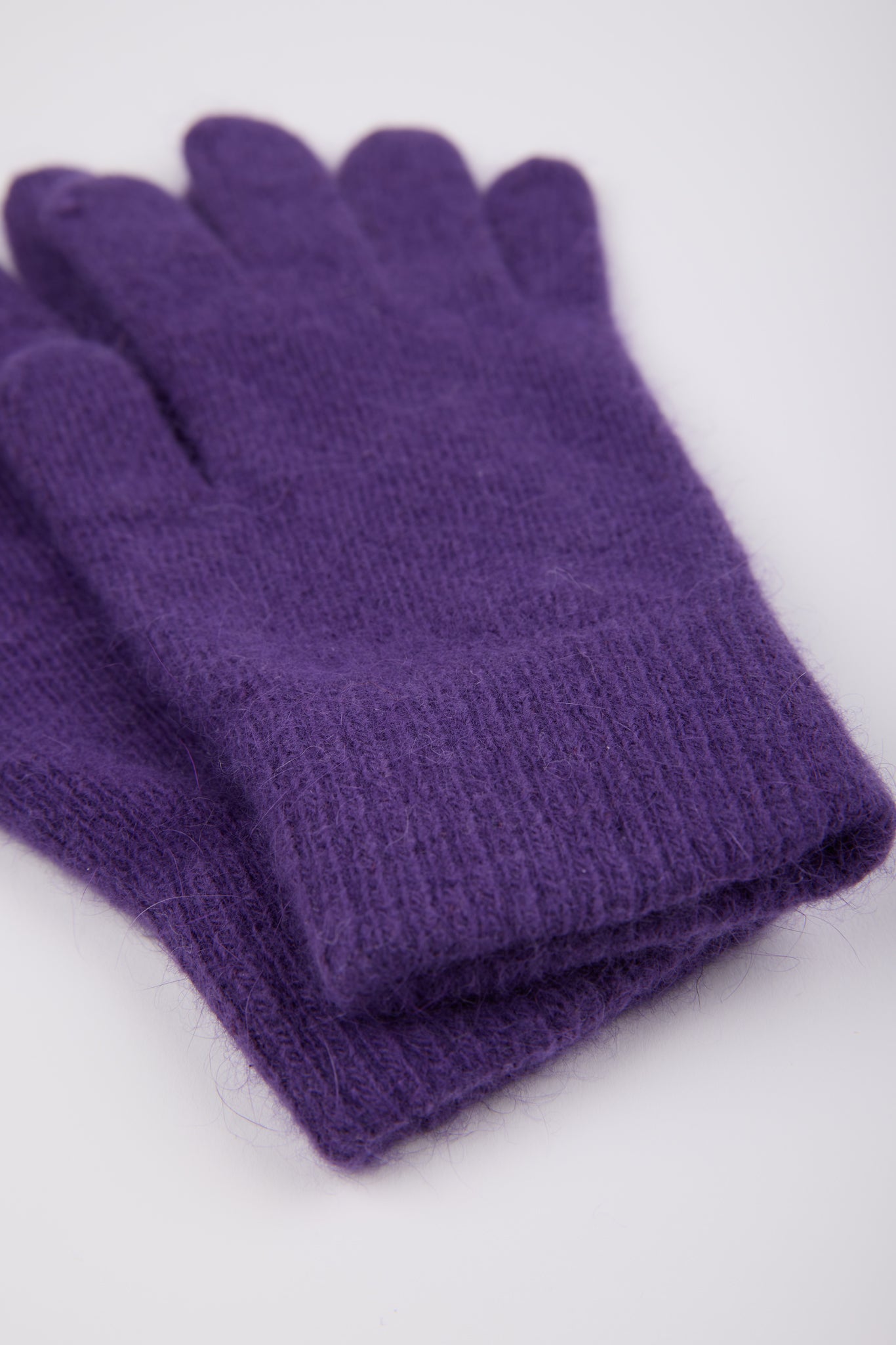 Bright purple mohair gloves_4