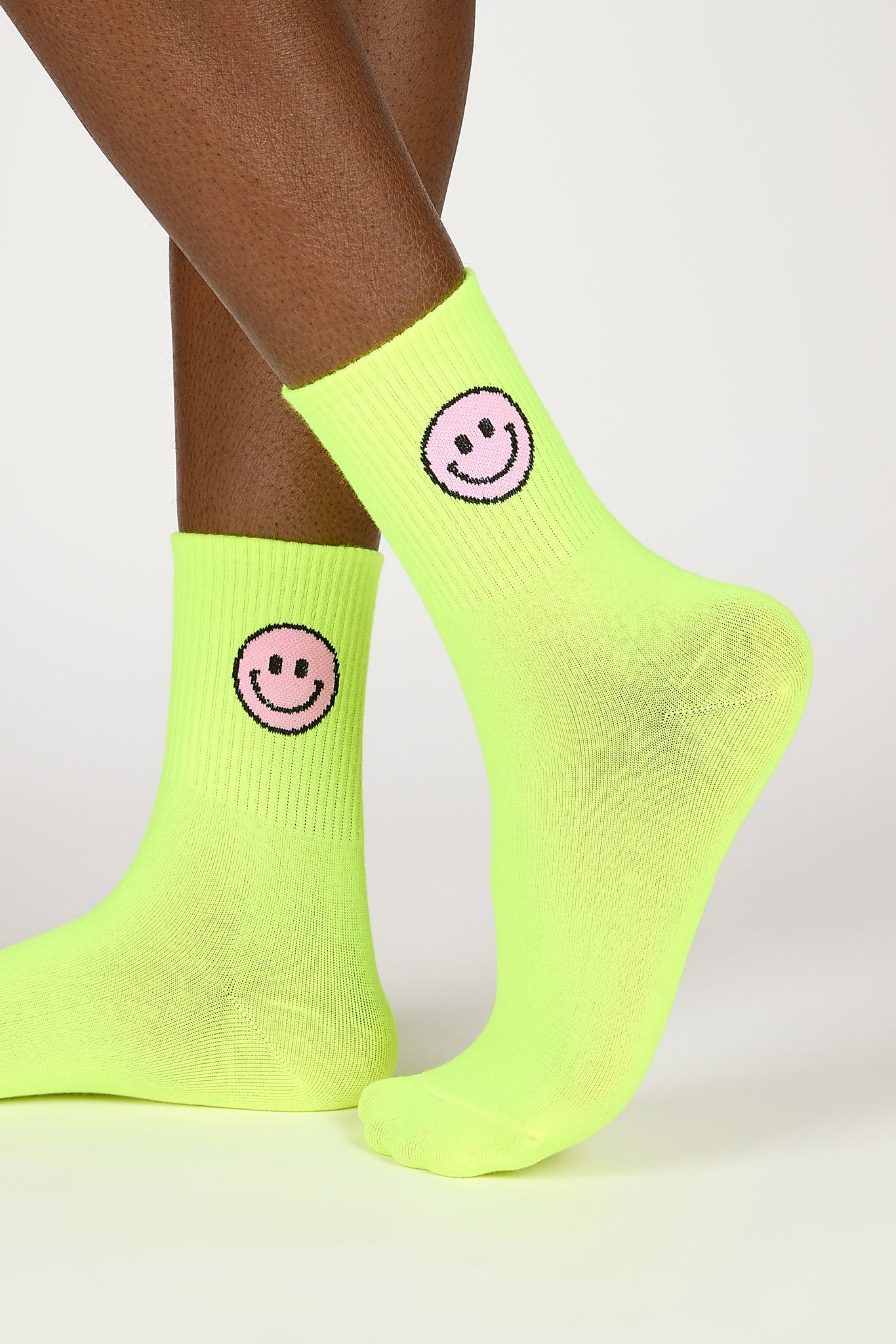 Bright yellow smiley face socks_1