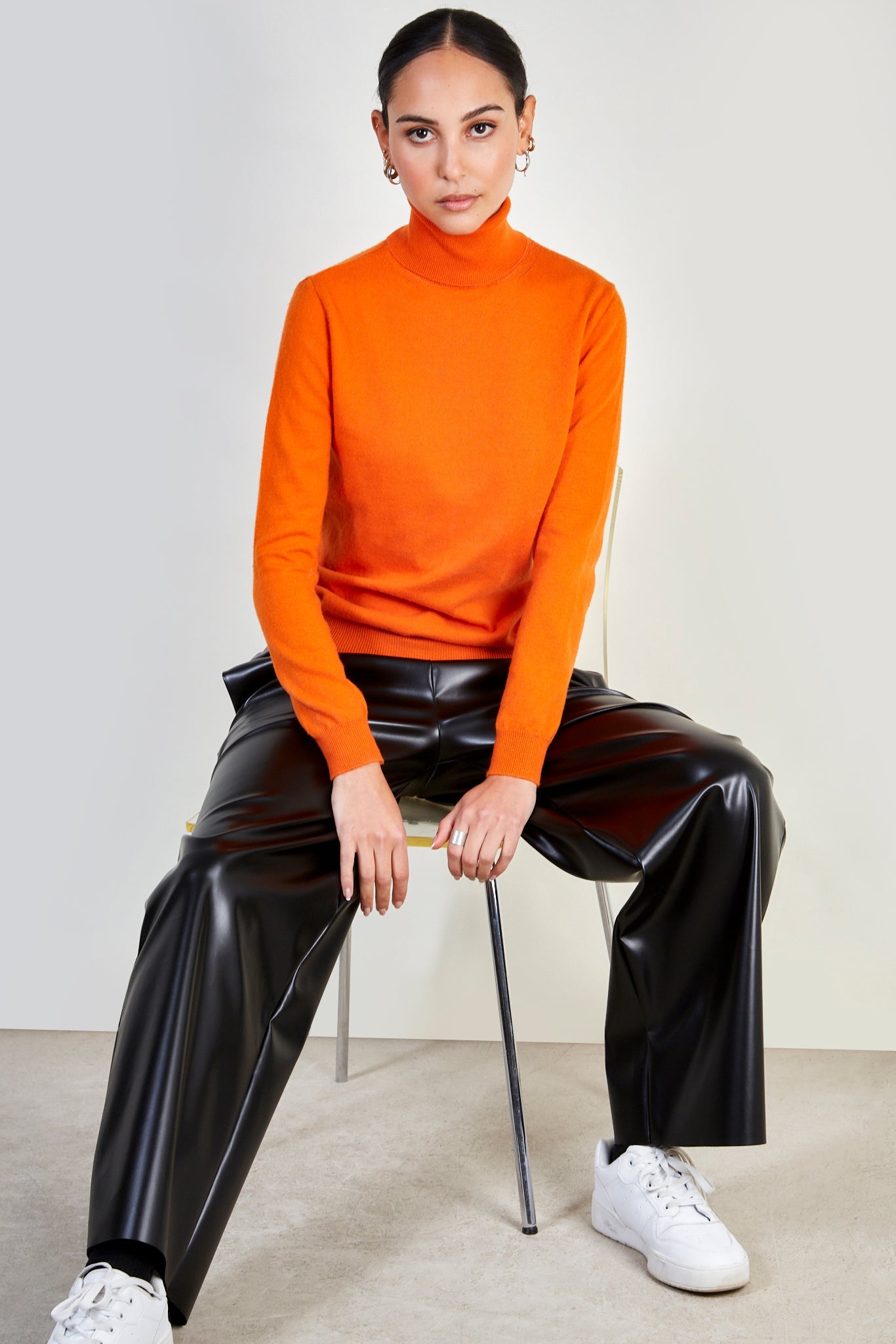 Bright orange cashmere blend turtleneck_4